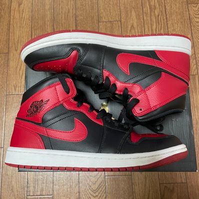 Nike Air Jordan 1 Mid "Bred"