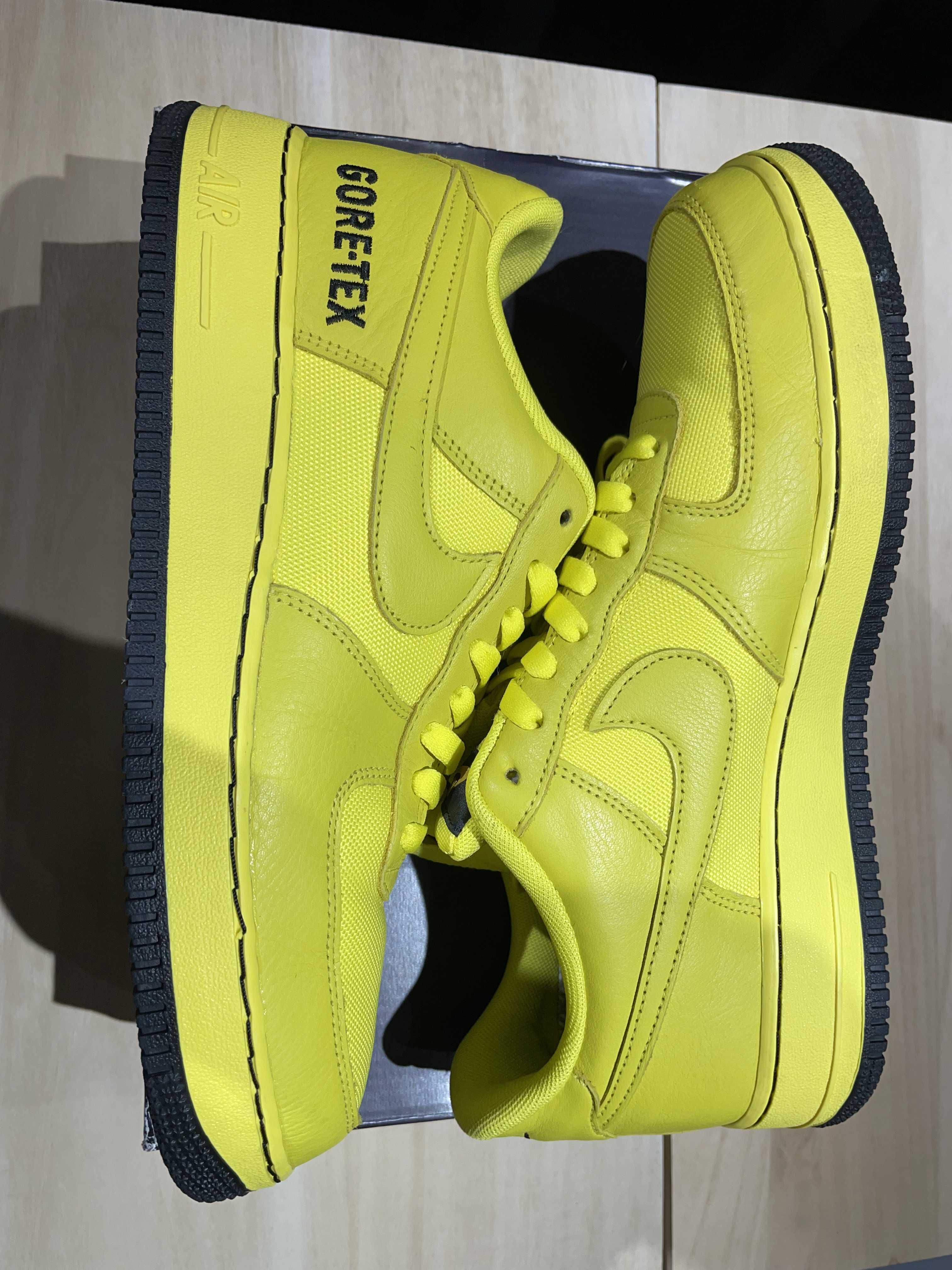 Nike Air Force 1 Low Gore-Tex "Dynamic Yellow"