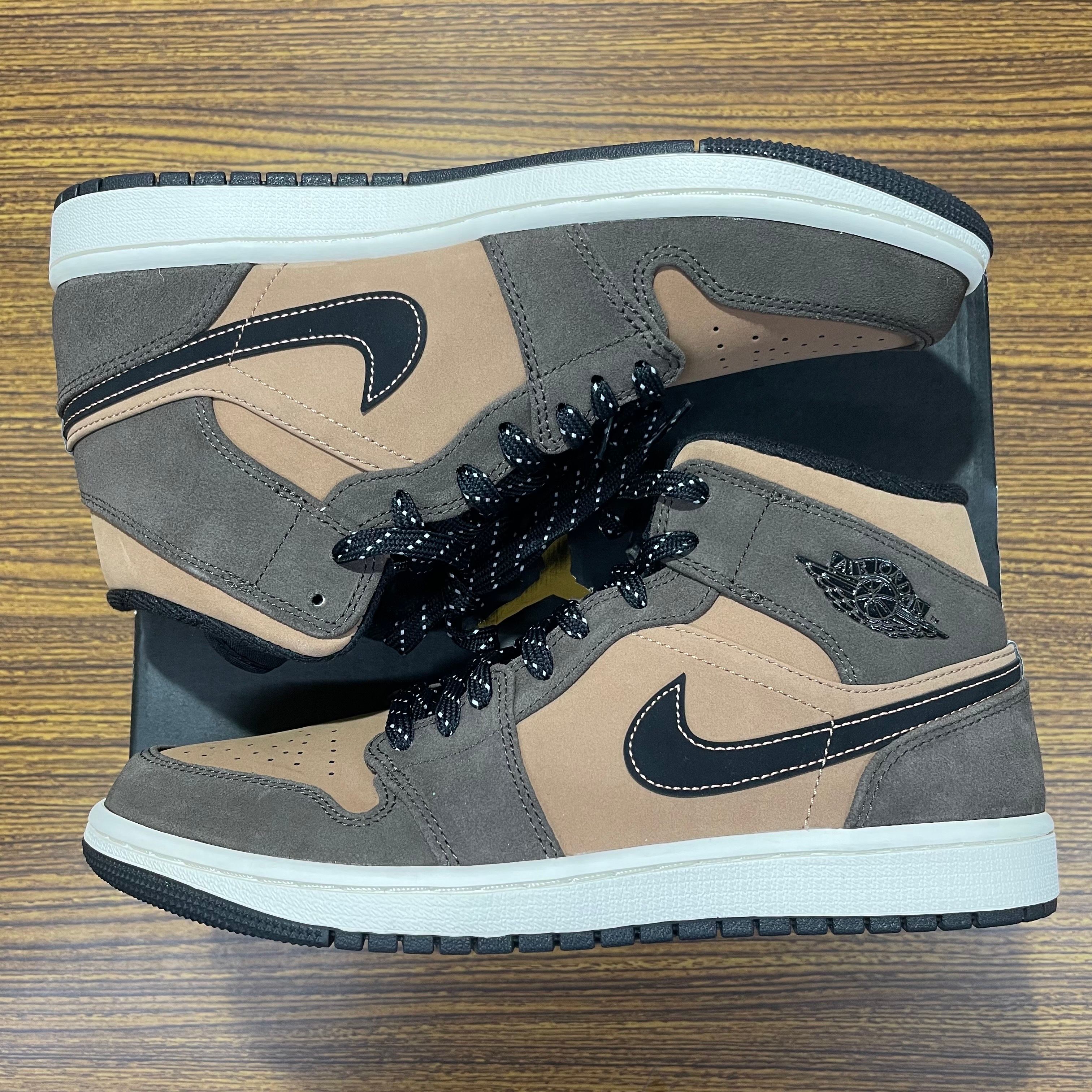 Nike Air Jordan 1 Mid SE "Dark Chocolate"