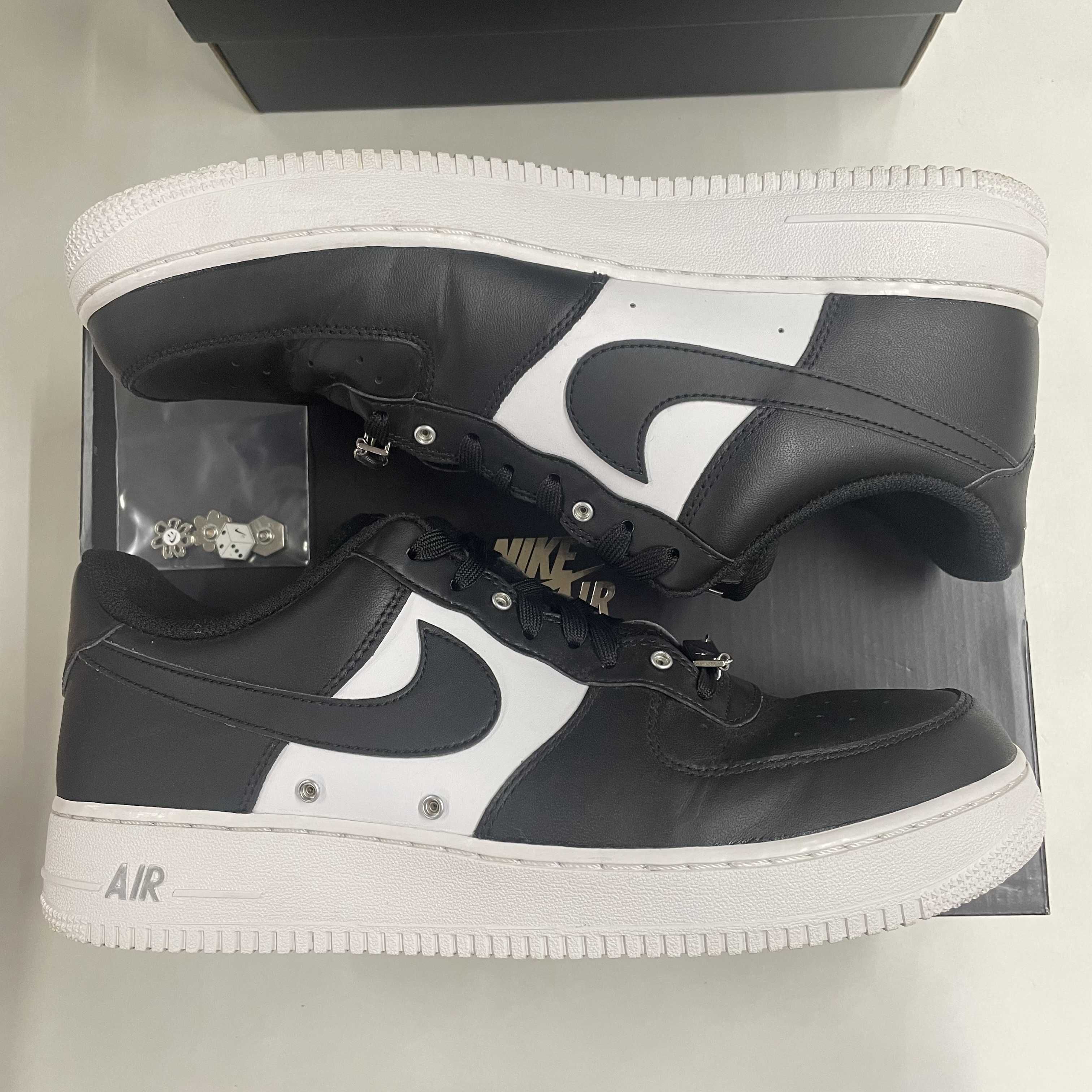 NIKE AIR FORCE 1 LOW SILVER SNAP BUTTONS "BLACK"