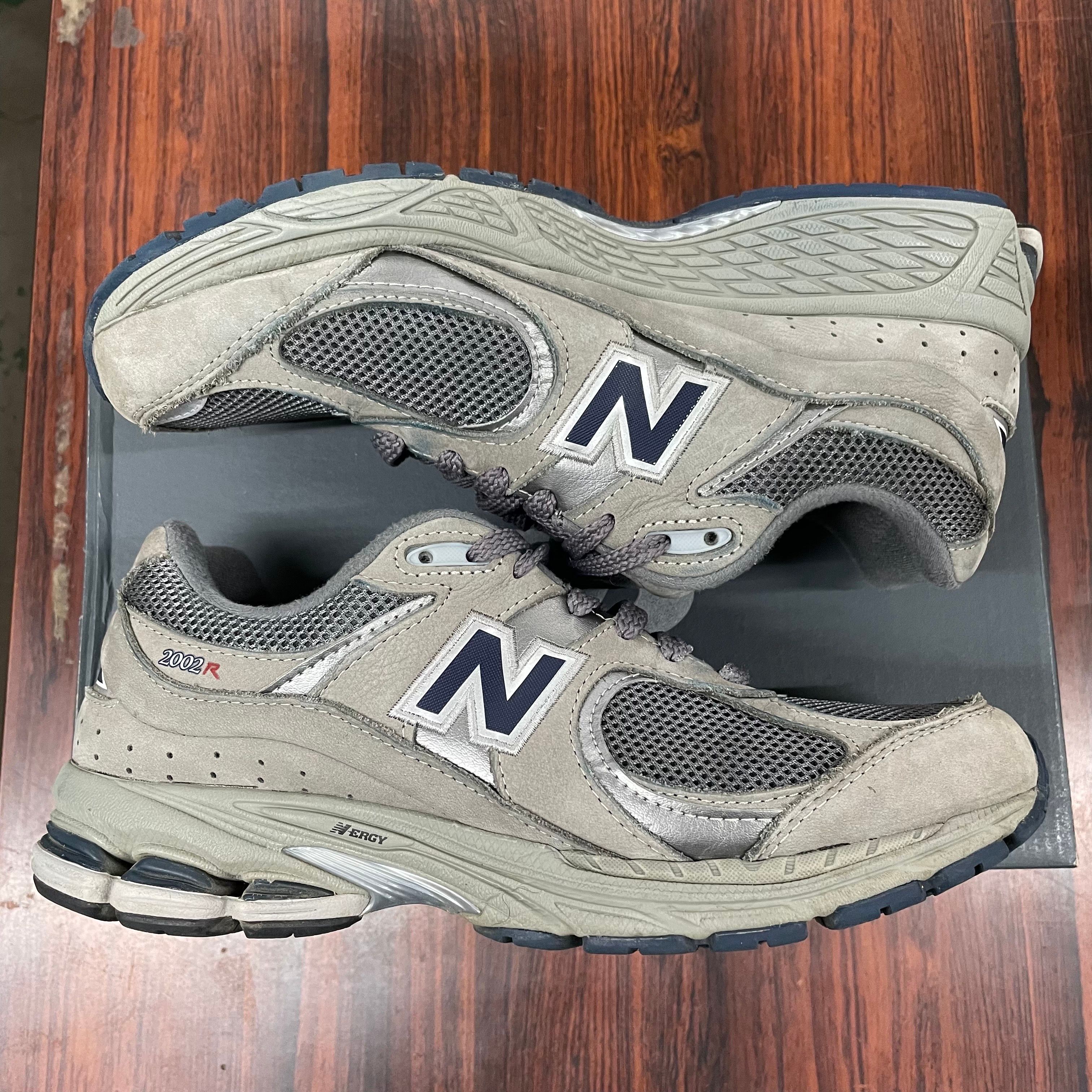 New Balance 2002R "Gray"