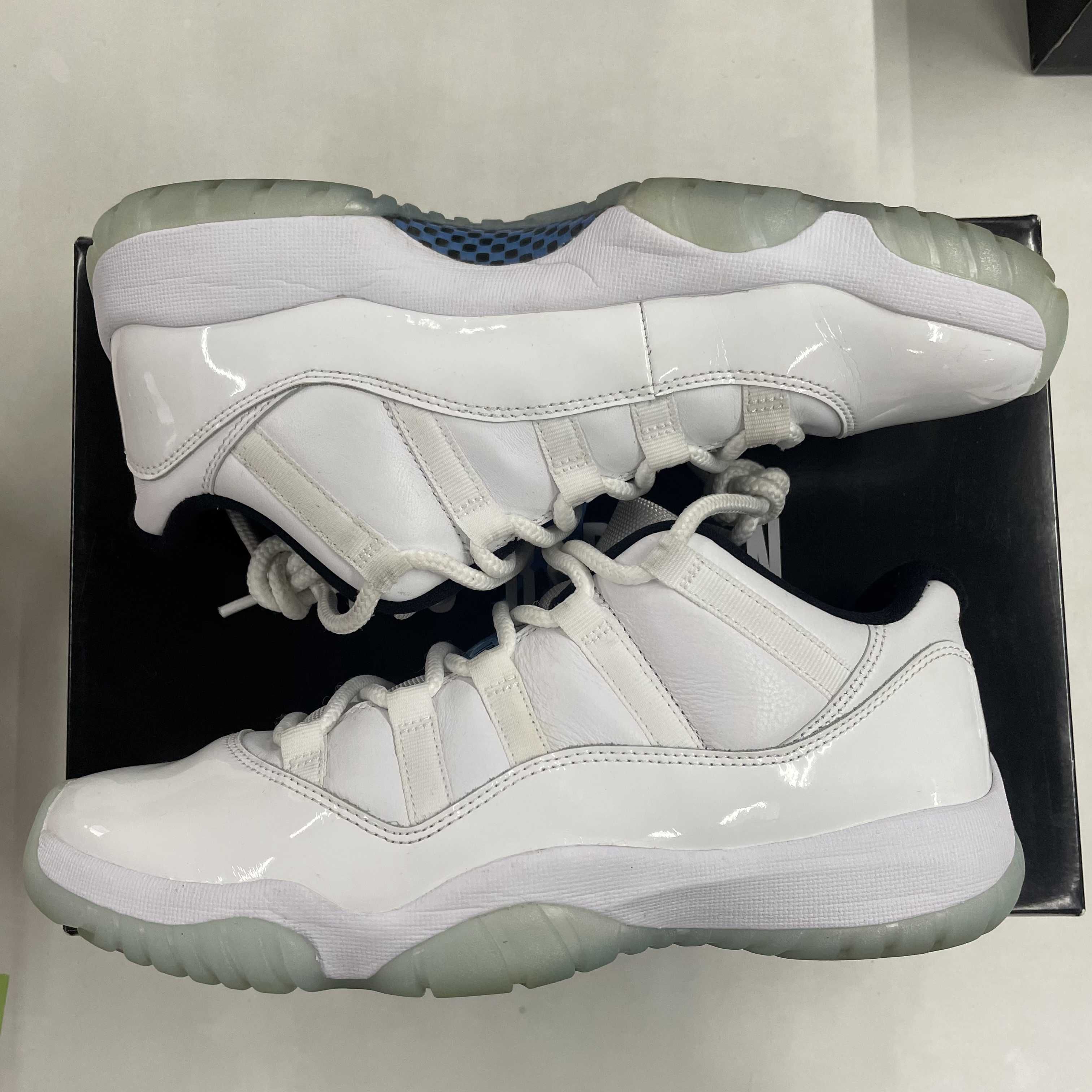 Nike Air Jordan 11 Low "Legend Blue"