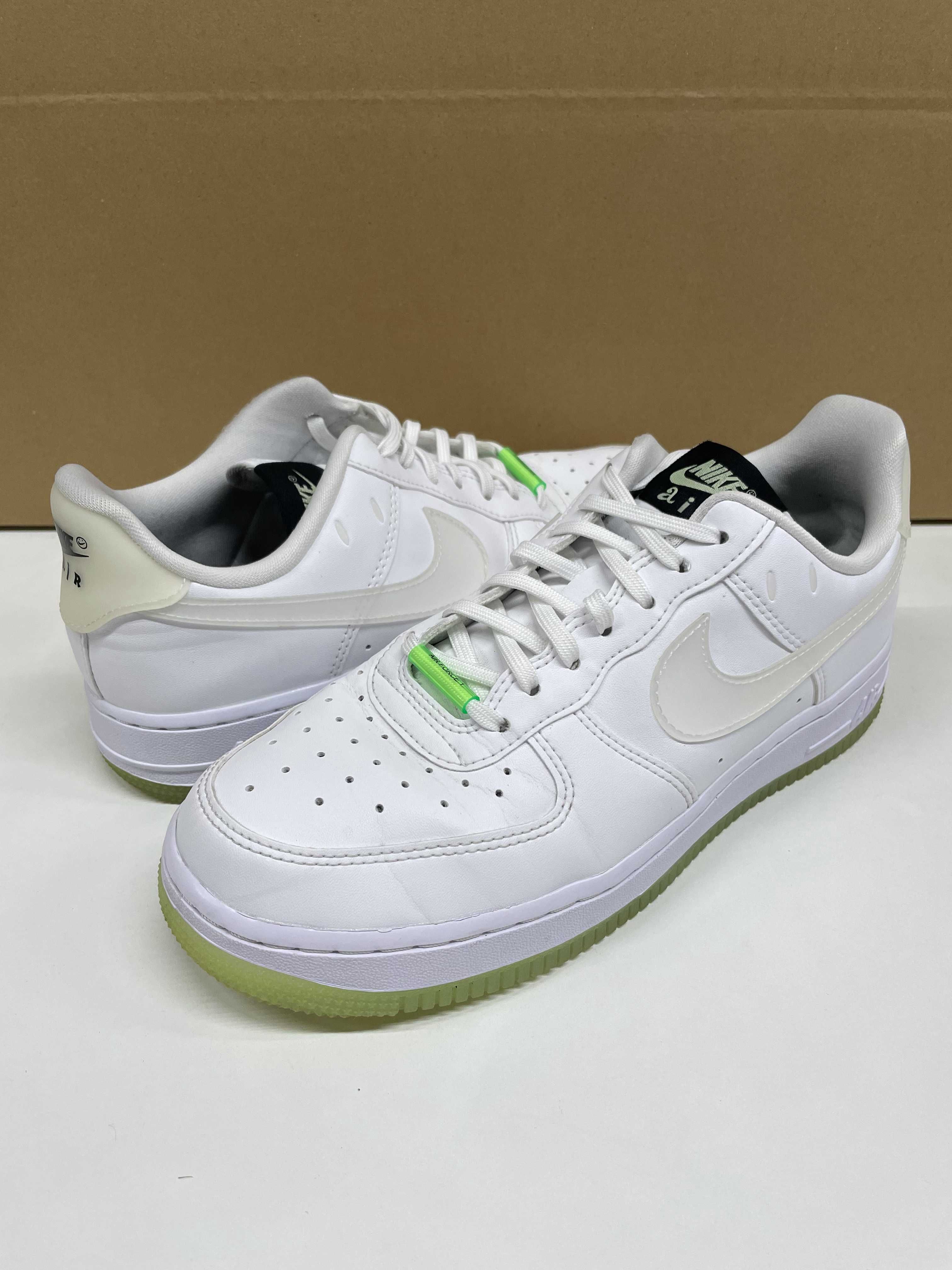 Nike Women's Air Force 1 Low '07 LX "White"