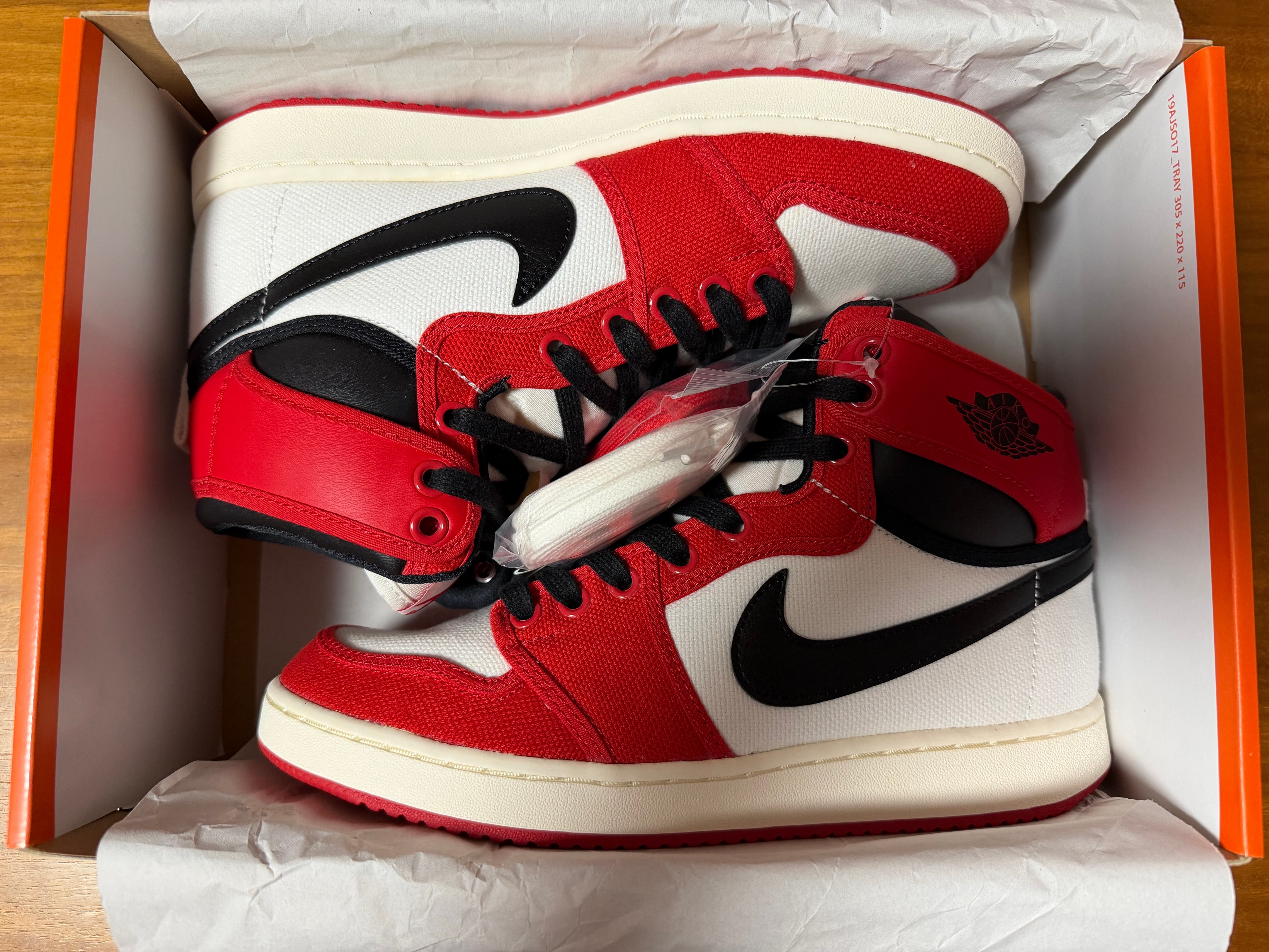 ナイキ エアジョーダン1 KO ハイ "シカゴ"