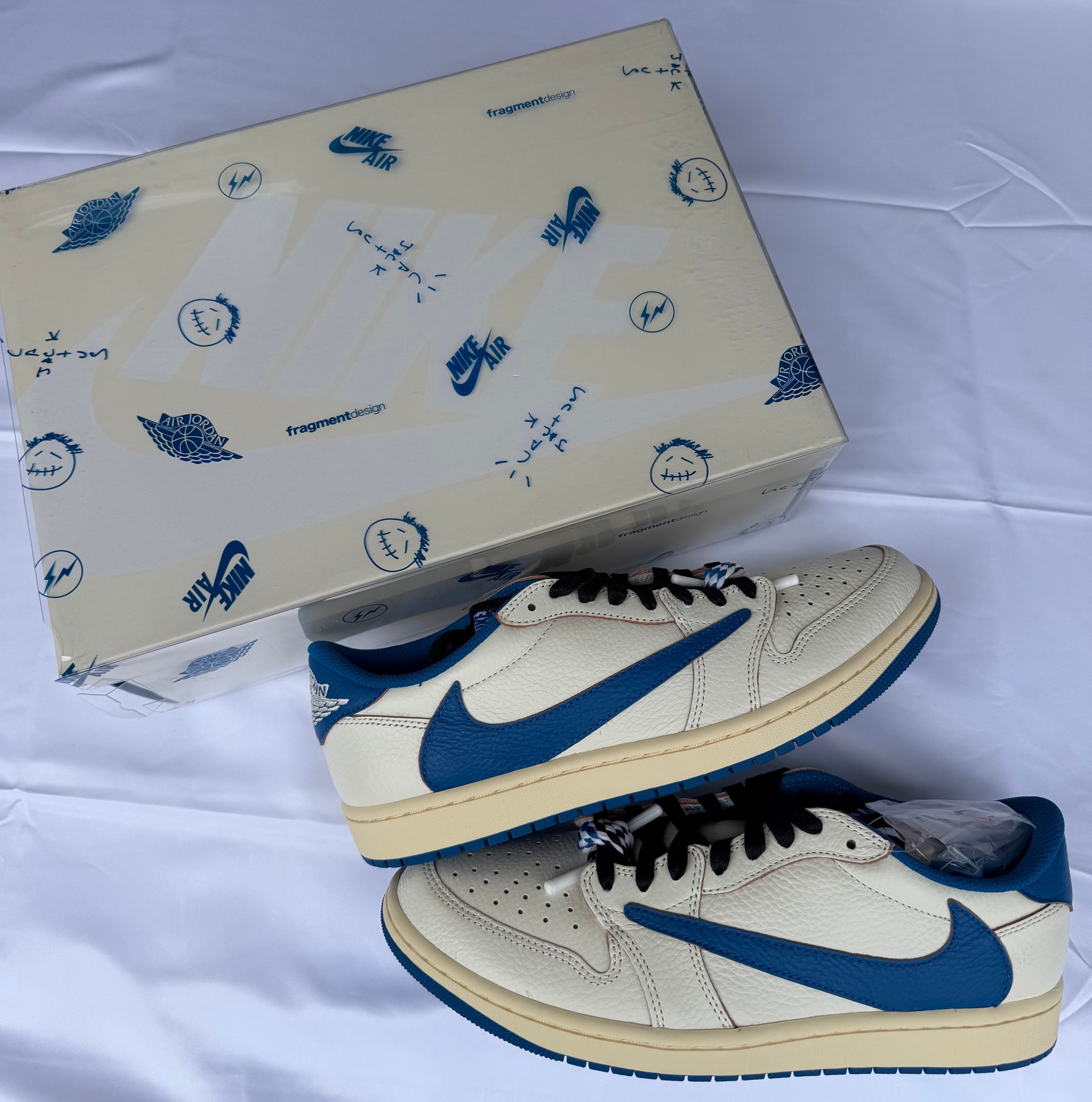 Travis Scott × fragment design × Nike Air Jordan 1 Low OG "Sail/Military Blue"