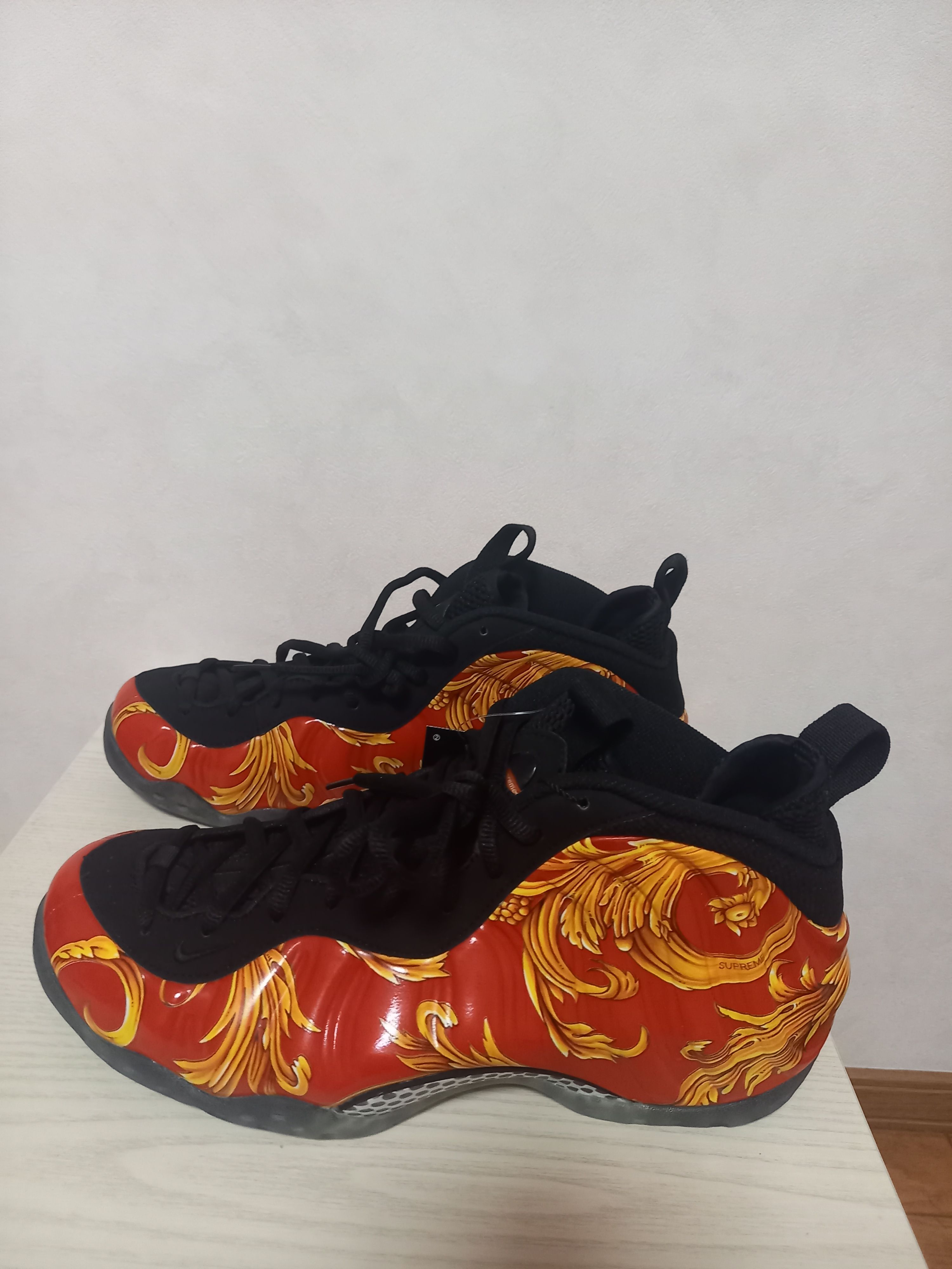 Nike Air Foamposite One "Supreme Red"