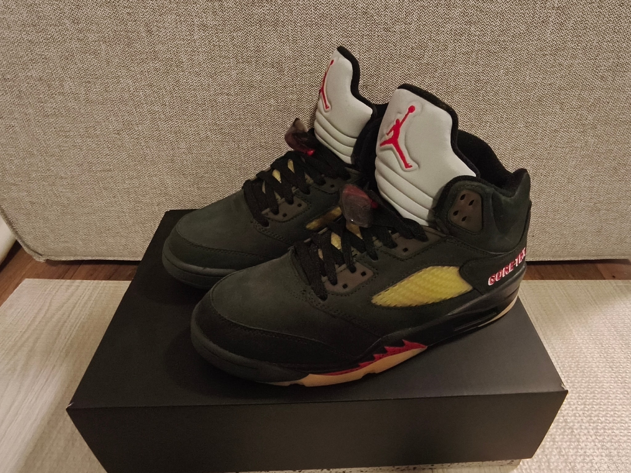 Nike Women's Air Jordan 5 Retro GORE-TEX "Off-Noir"
