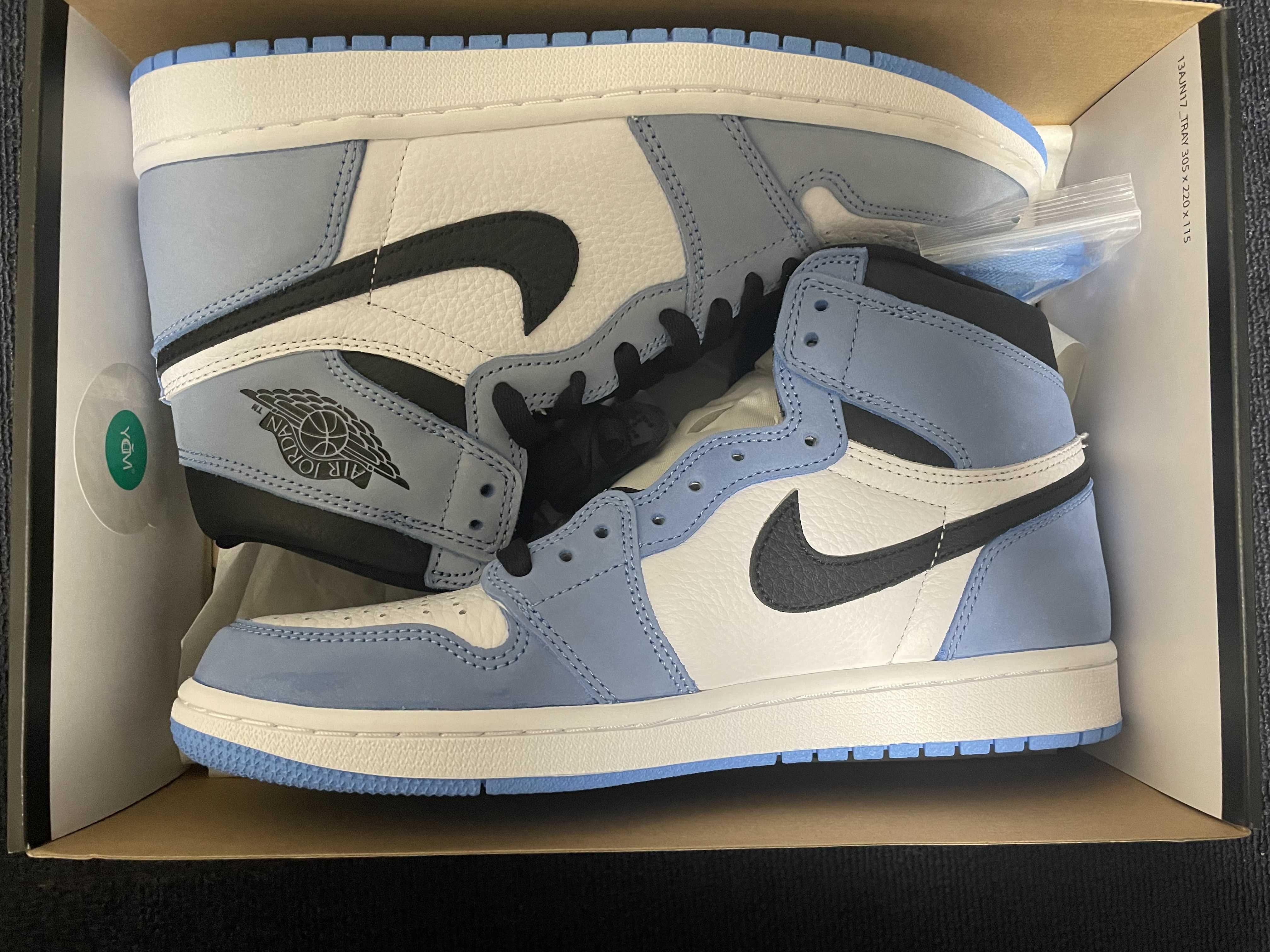 Nike Air Jordan 1 High OG "University Blue"