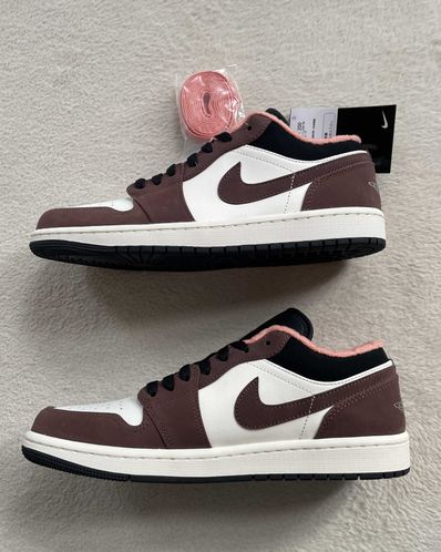 Nike Air Jordan 1 Low SE "Light Chocolate" / "Mocha Brown"