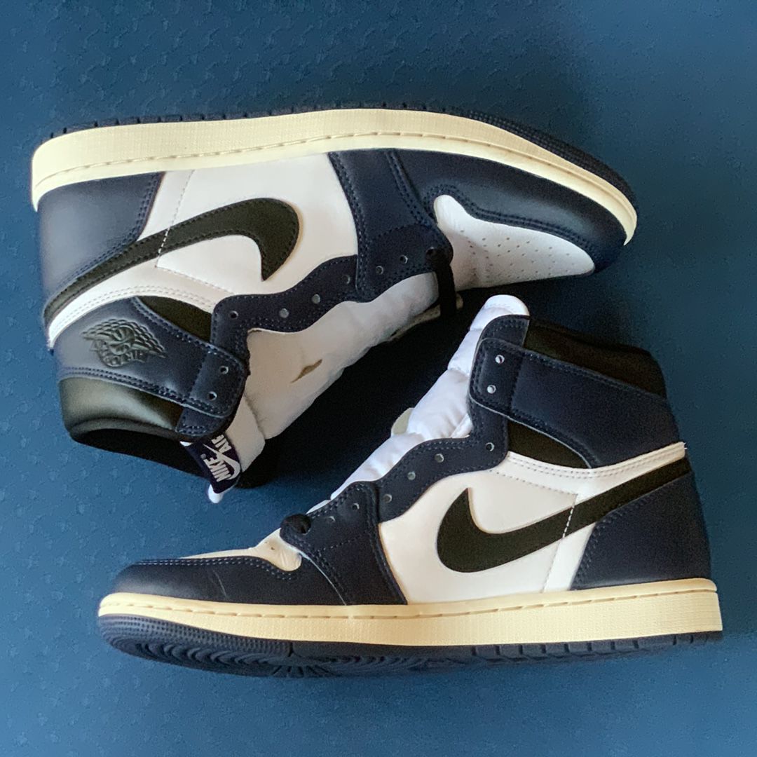 Nike Air Jordan 1 Retro High OG "Midnight Navy"