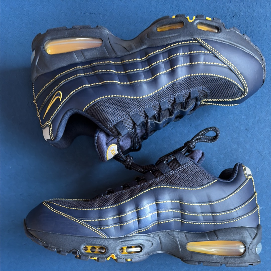 Nike Air Max 95 OG Big Bubble "Obsidian/Varsity Maize"
