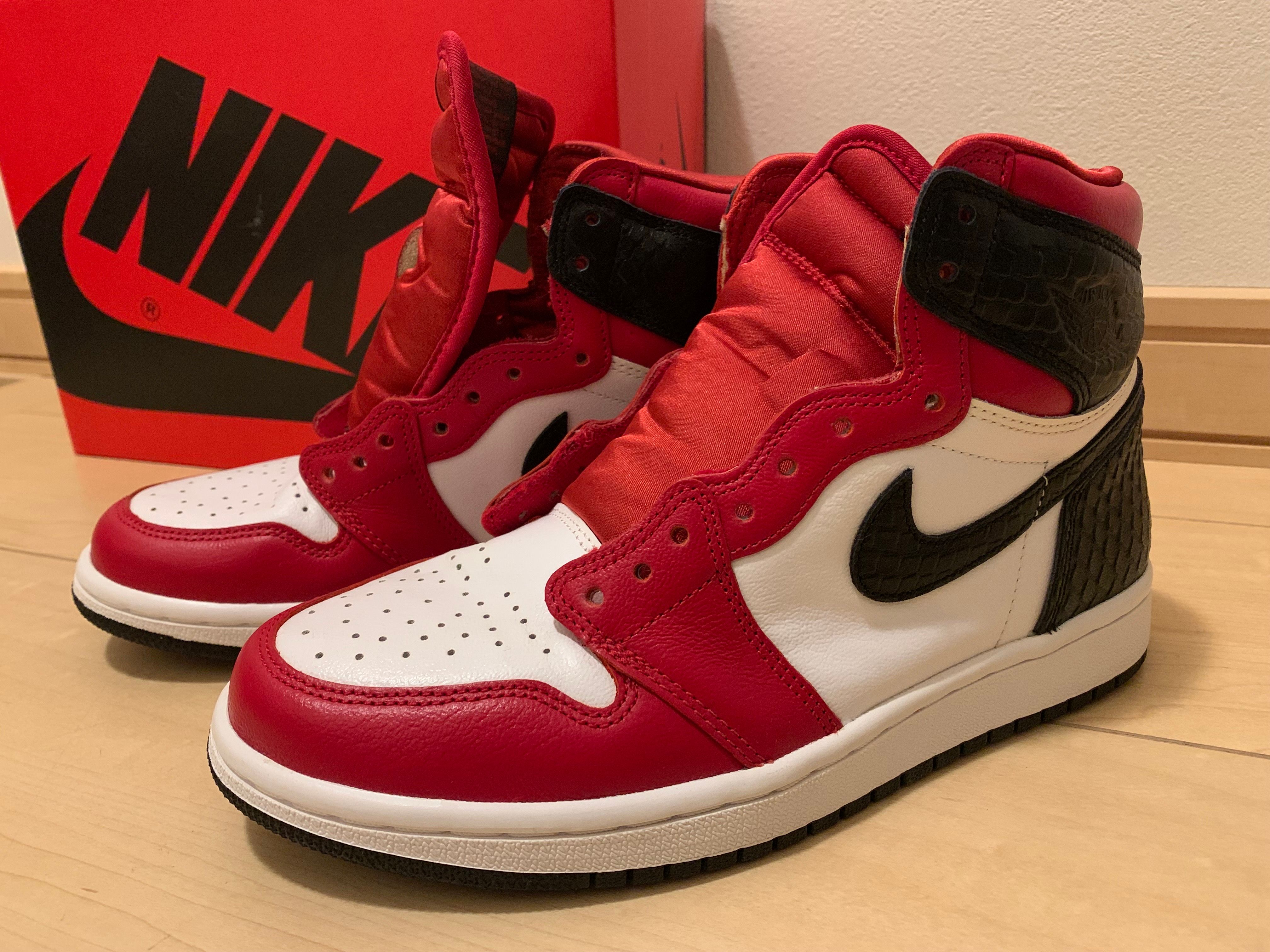 Nike Women's Air Jordan 1 High OG "Satin Red"