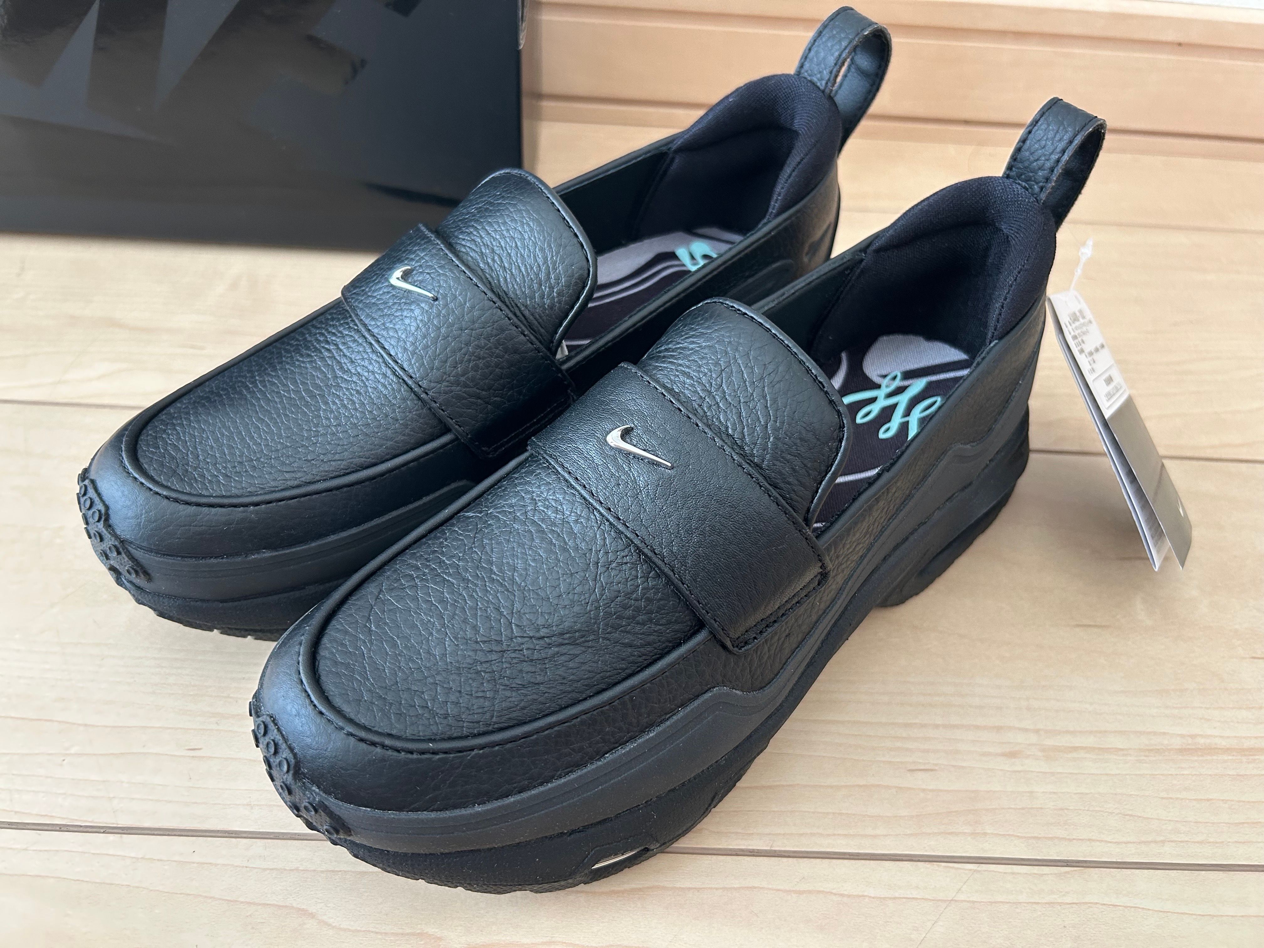 SWDC × Nike Women's Air Max Phenomena "Black/Metallic Silver"