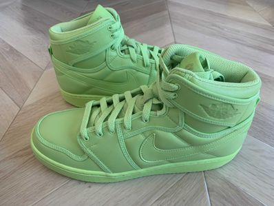 Billie Eilish × Nike WMNS Air Jordan 1 High KO