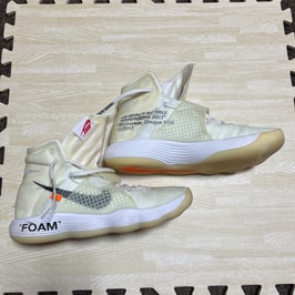 オフホワイト × ナイキ リアクト ハイパーダンク2017 フライニット "ザ テン/ホワイト"