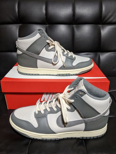 Nike Dunk High Retro SE Vintage "Light Bone and Tumbled Grey"