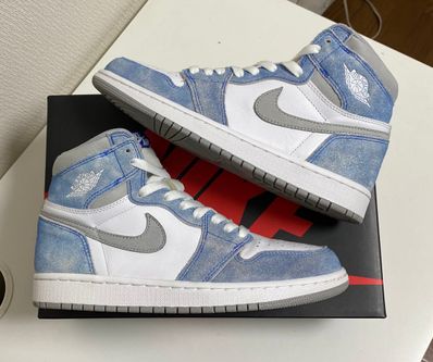Nike Air Jordan 1 High OG "Hyper Royal"