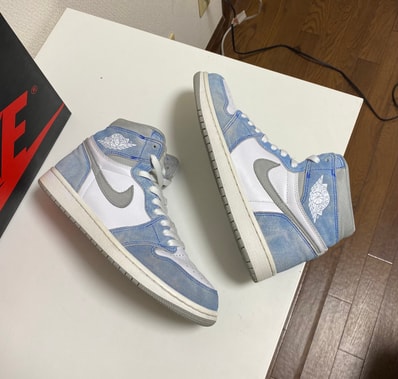 Nike Air Jordan 1 High OG "Hyper Royal"