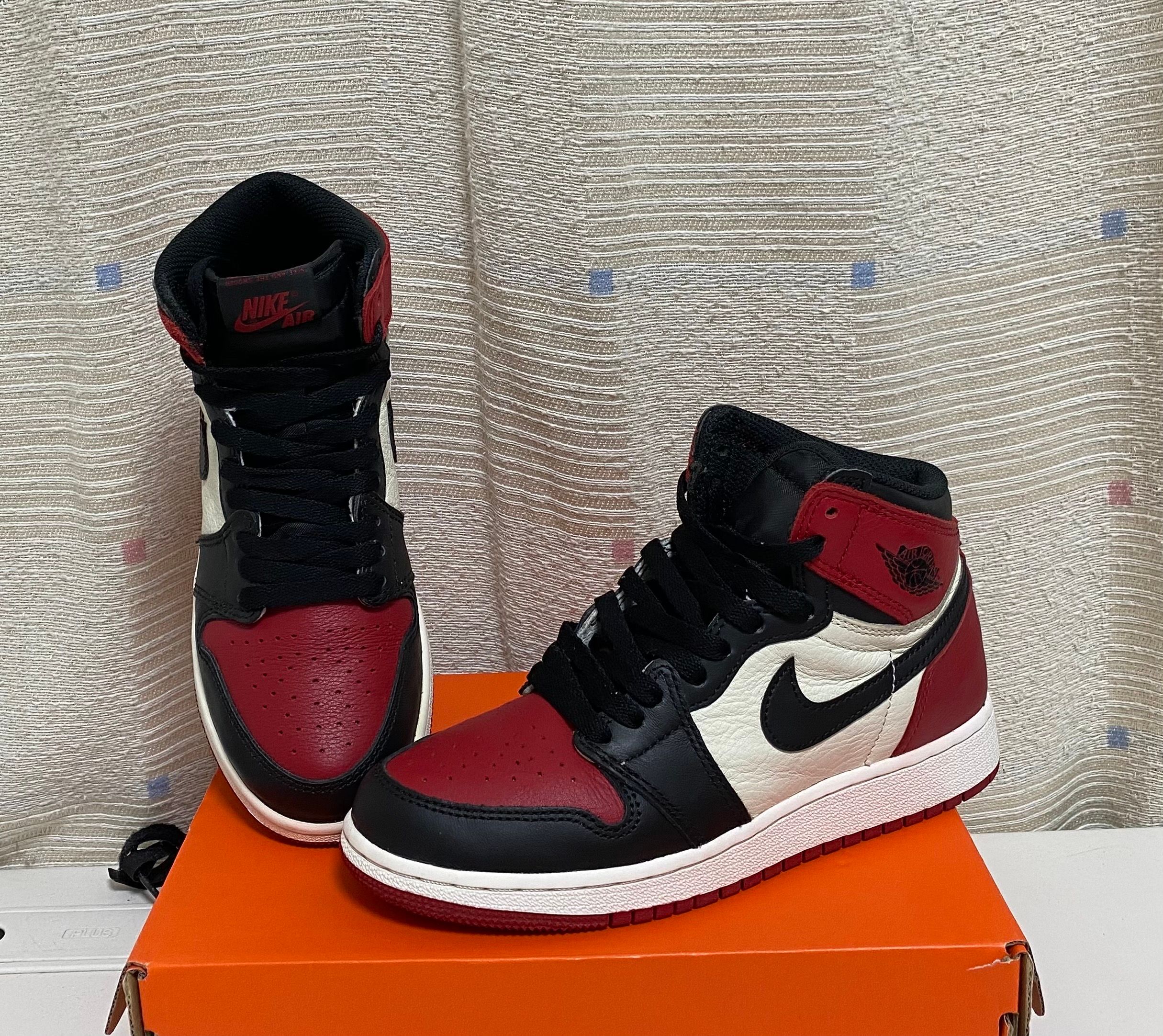 Nike GS Air Jordan 1 Retro High "Bred Toe"