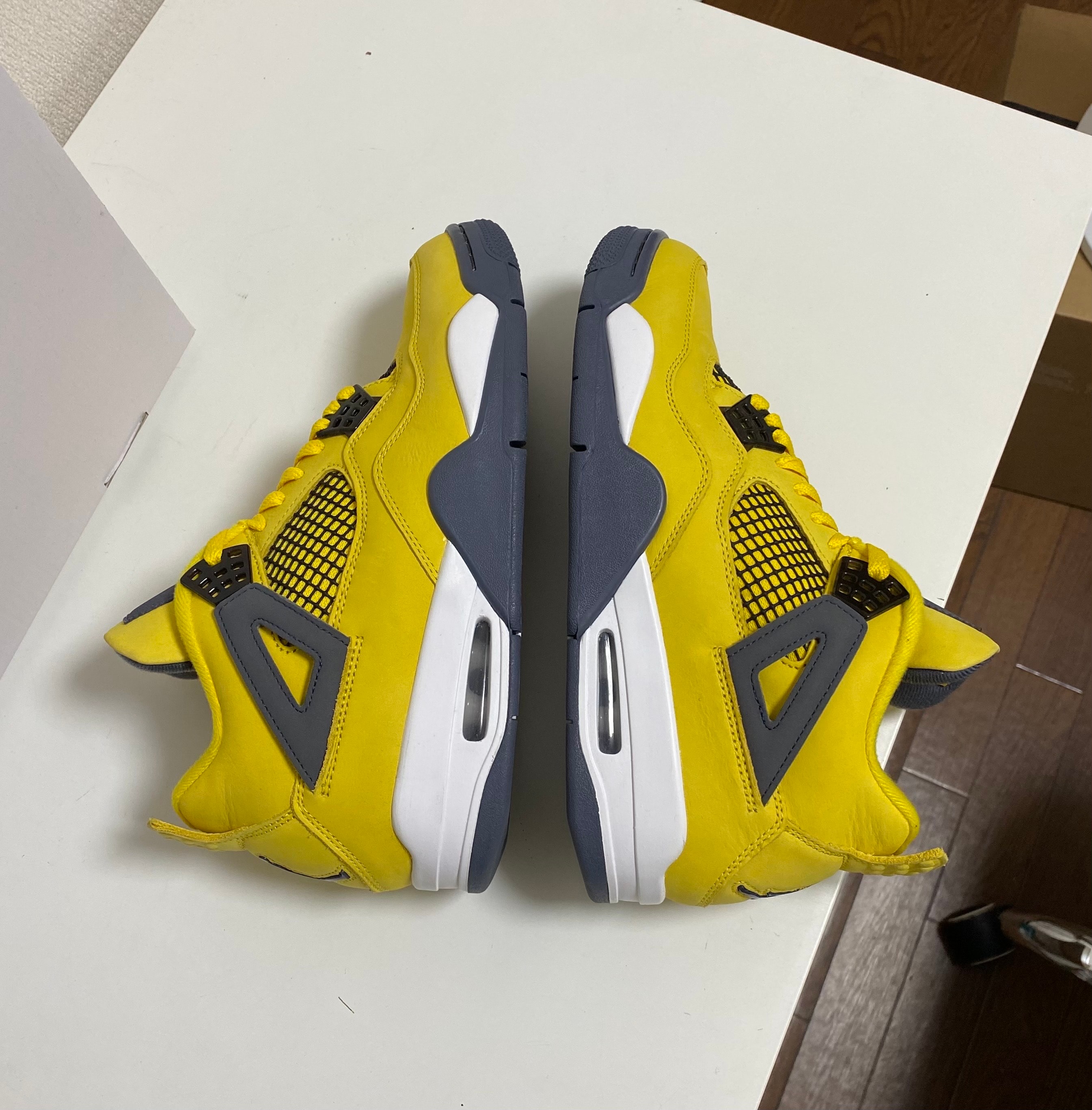 Nike Air Jordan 4 "Tour Yellow"