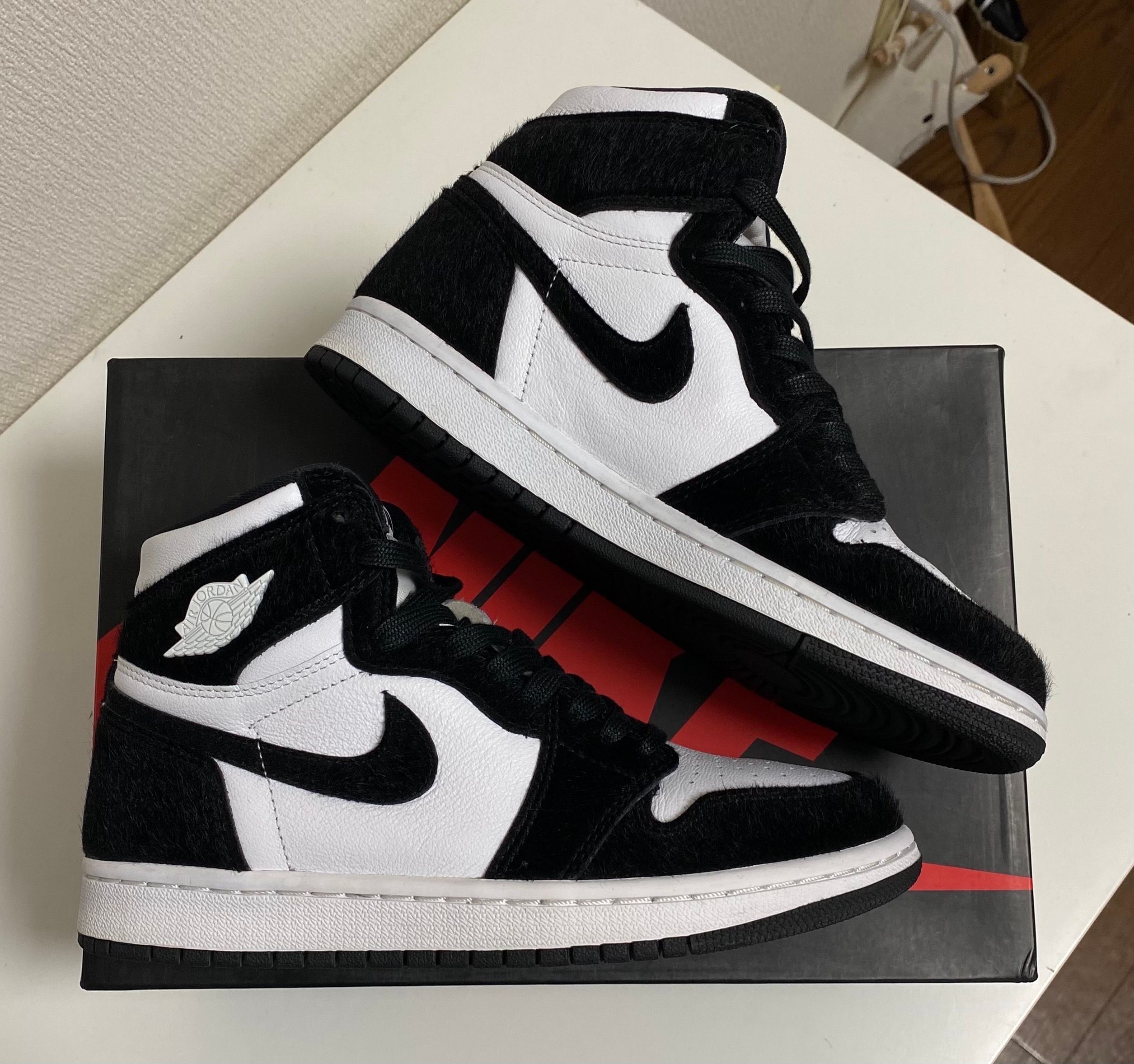 Nike Women's Air Jordan 1 Retro High OG "Black/White"