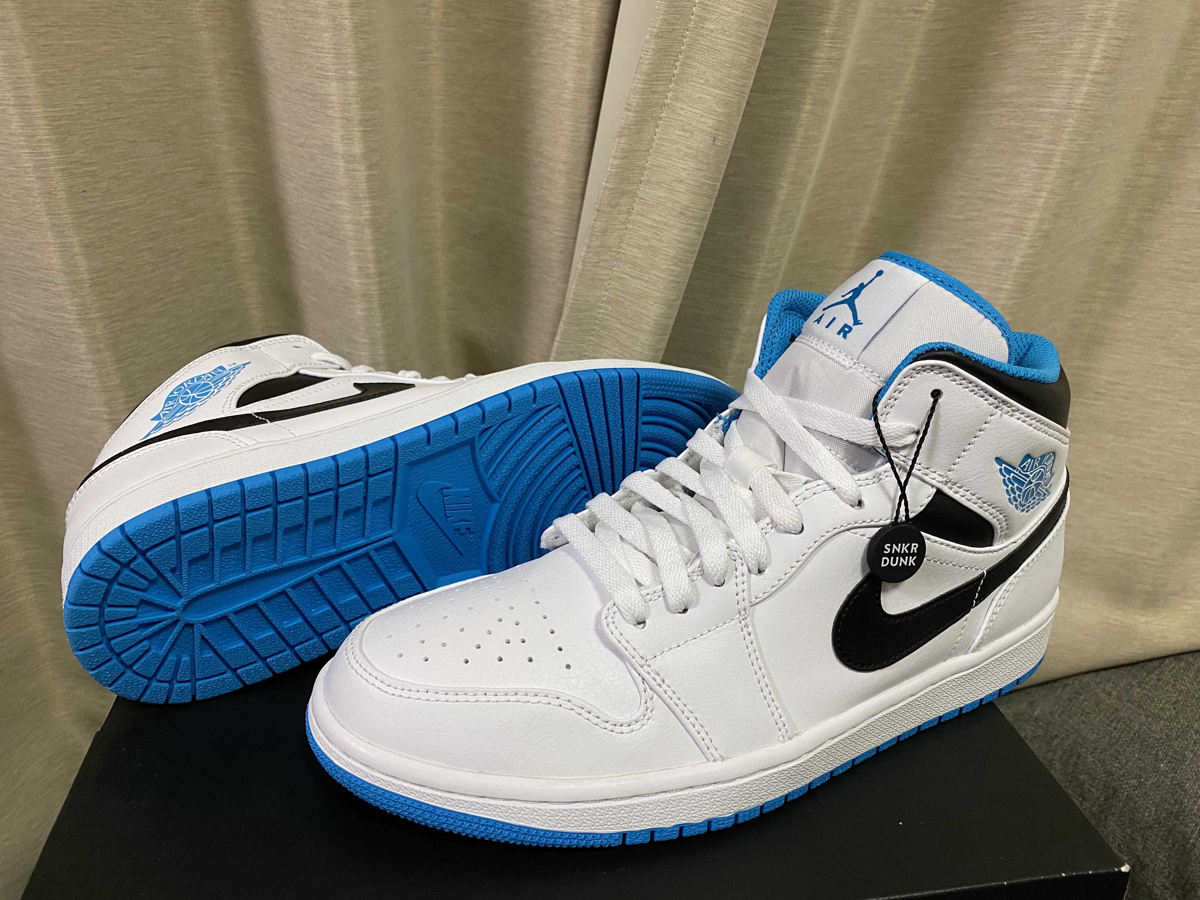 Nike Air Jordan 1 Mid "White/Laser blue"