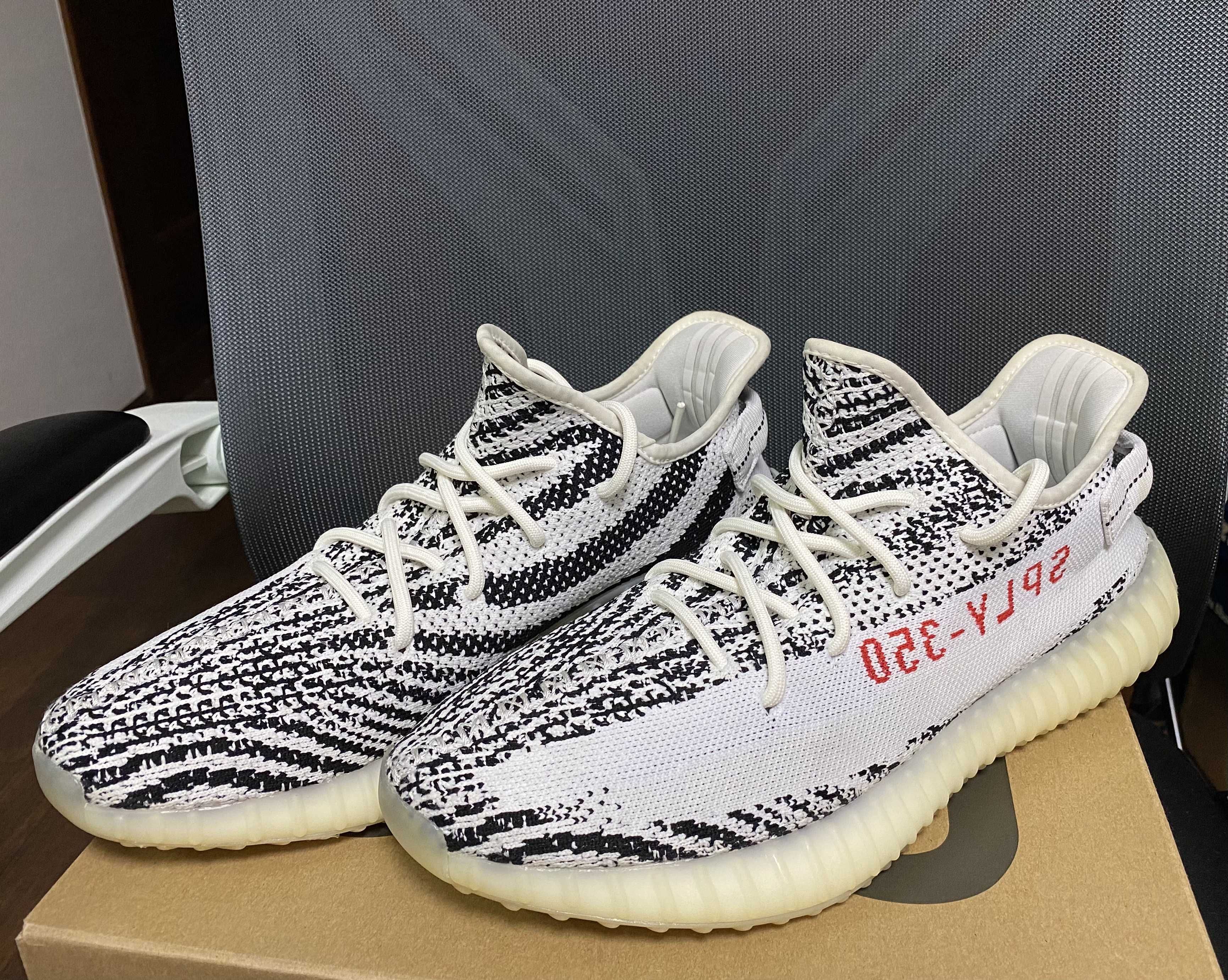 adidas YEEZY Boost 350 V2 "Zebra"