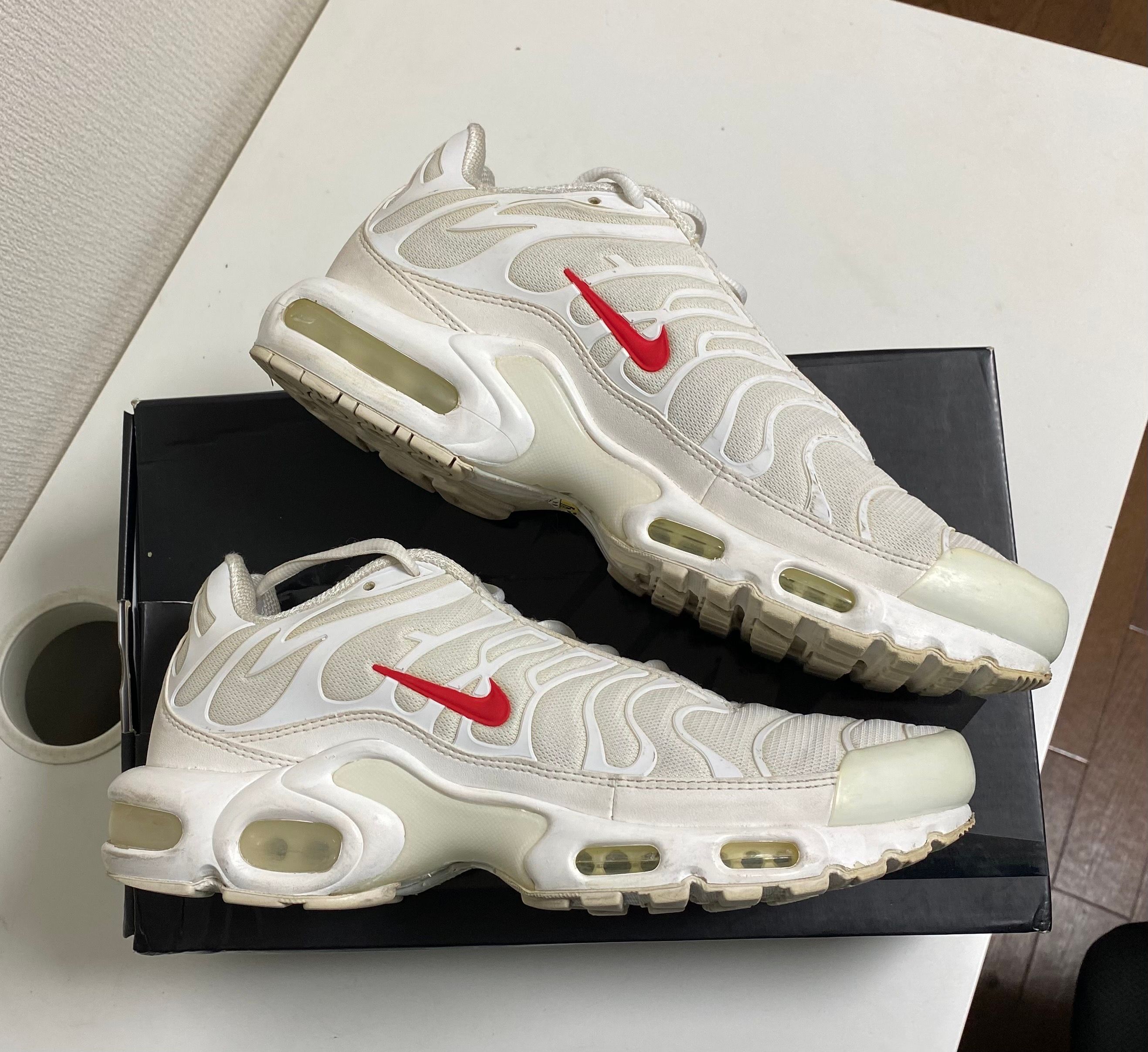Supreme x Nike Air Max Plus TN "White/Speed Red"