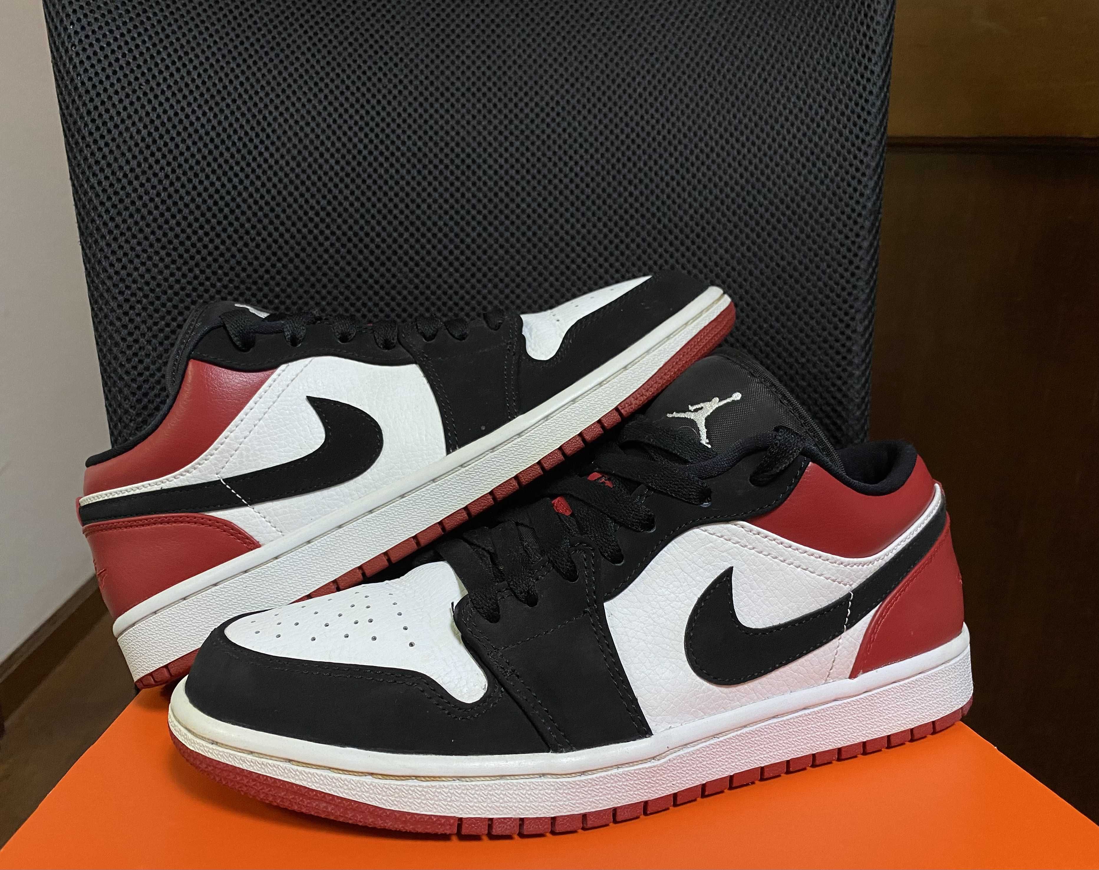 Nike Air Jordan 1 Low "Black Toe"
