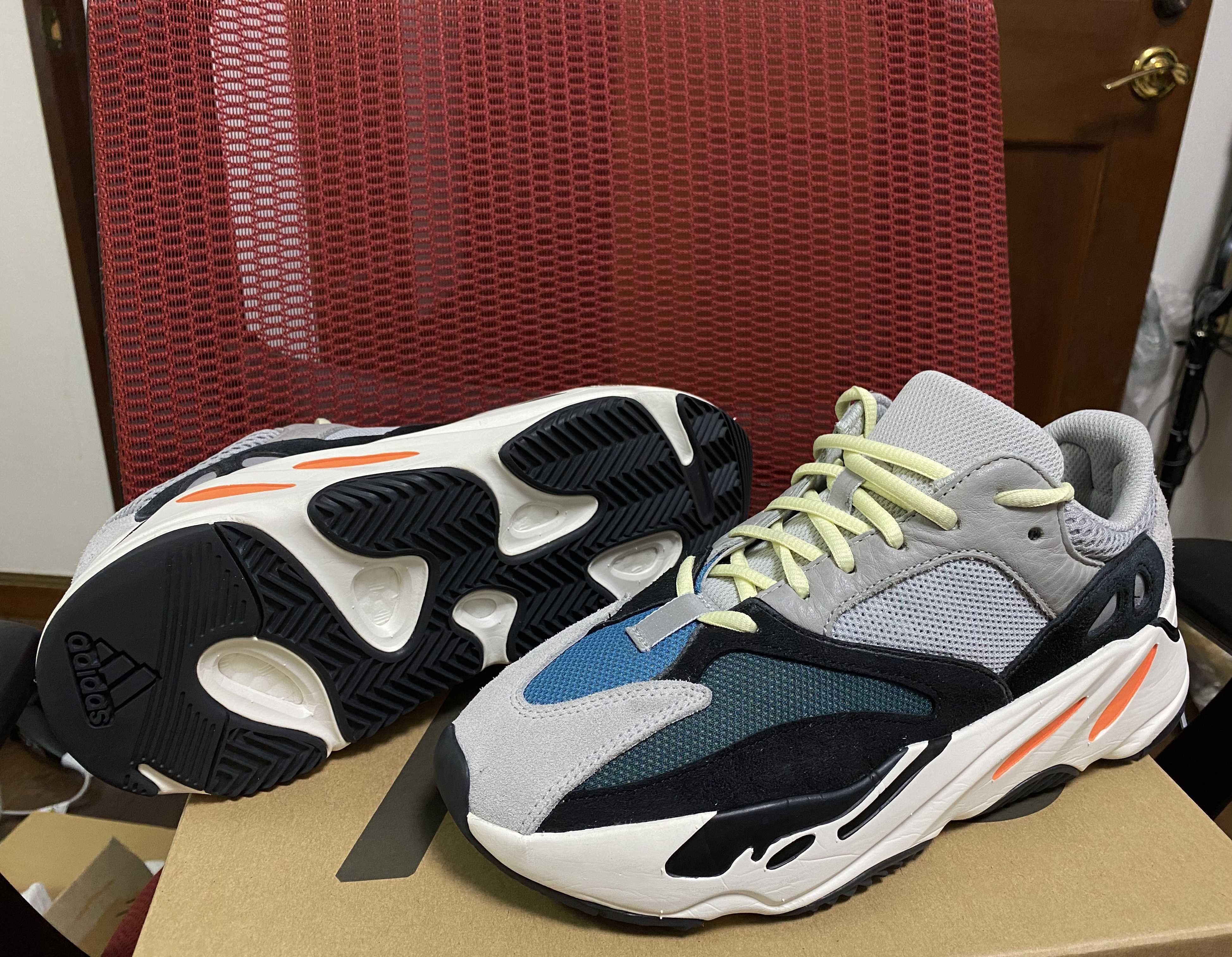 adidas YEEZY Boost 700 "Wave Runner"