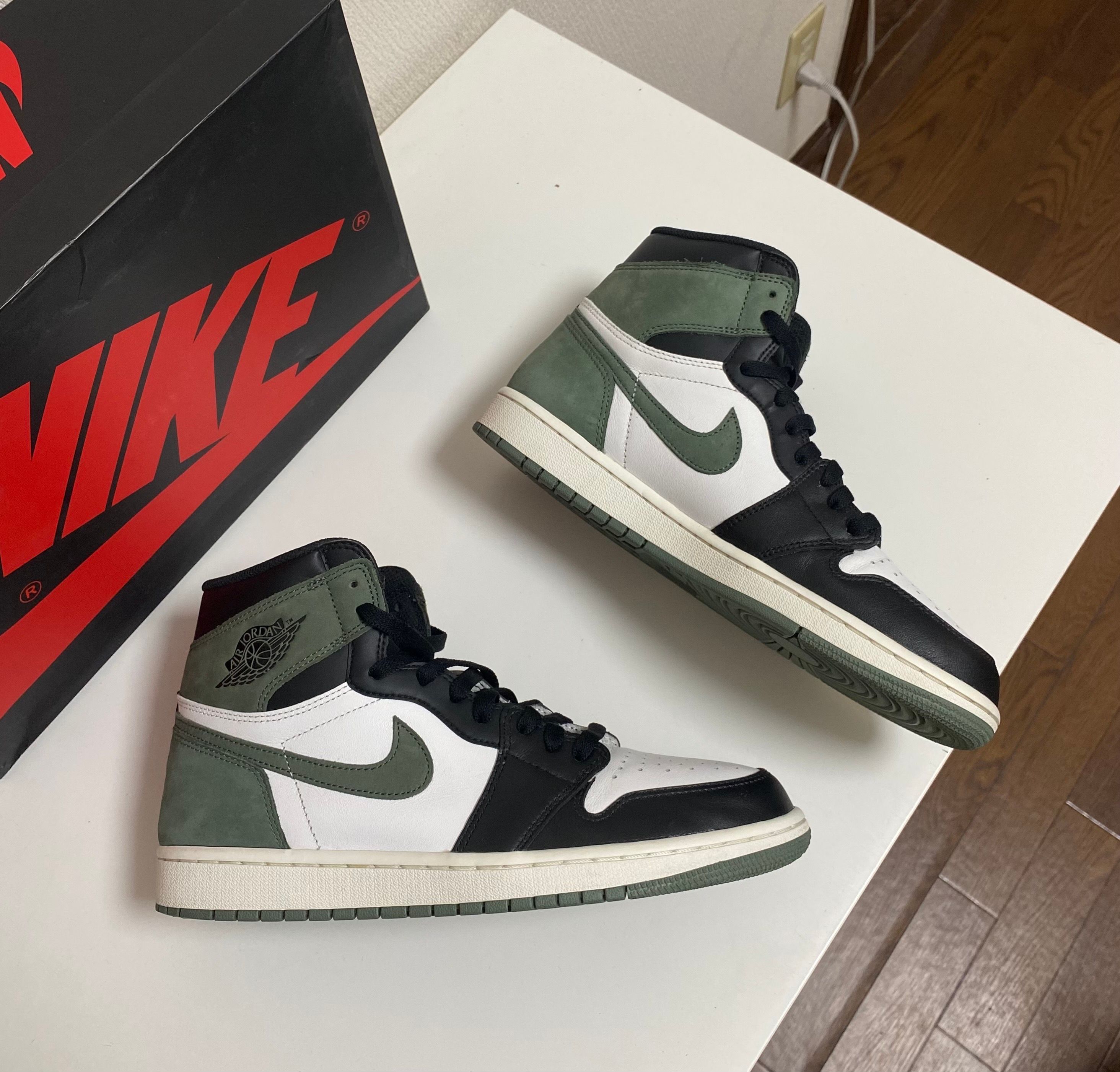 Nike Air Jordan 1 Retro High "Clay Green"