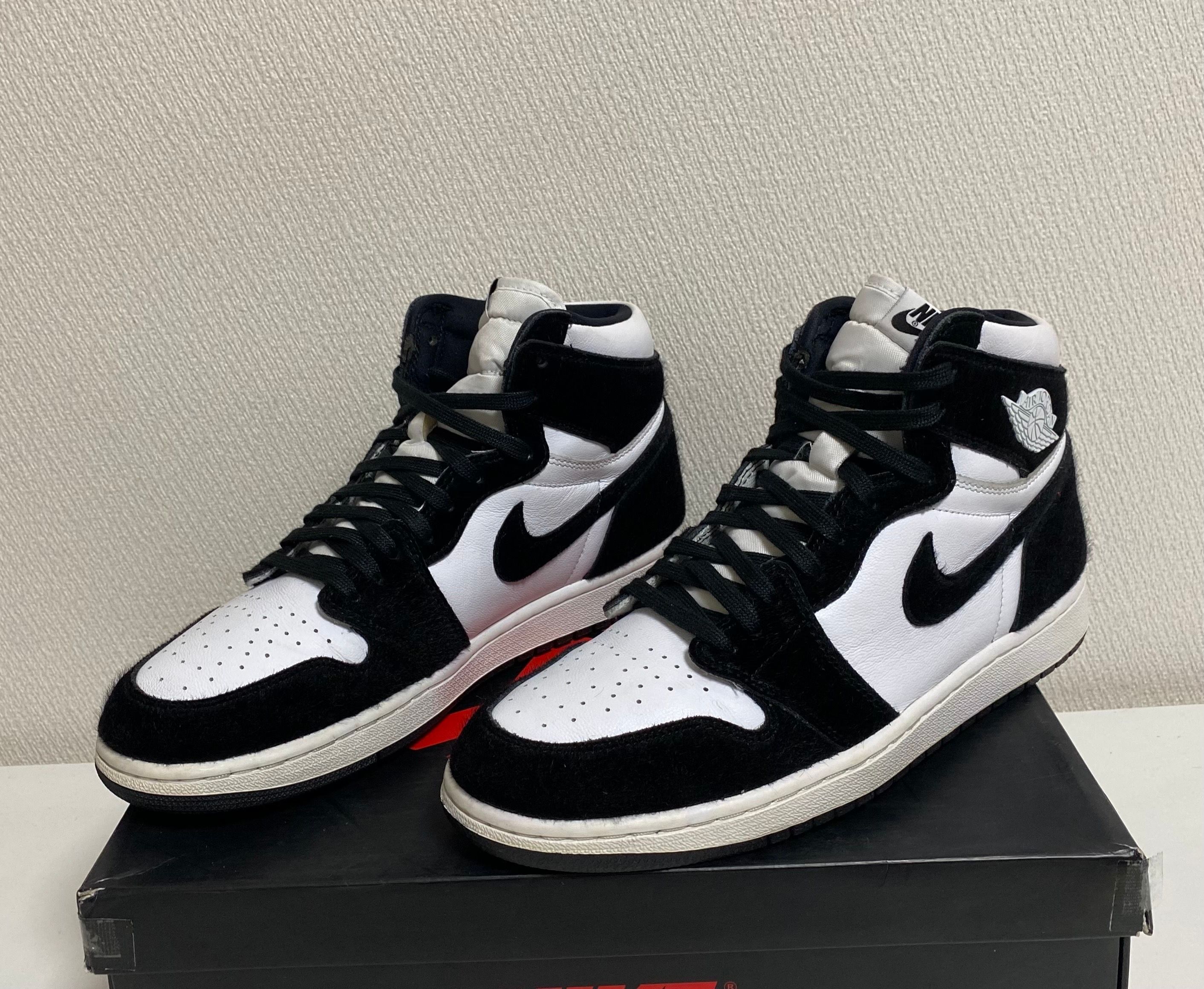 Nike Women's Air Jordan 1 Retro High OG "Black/White"