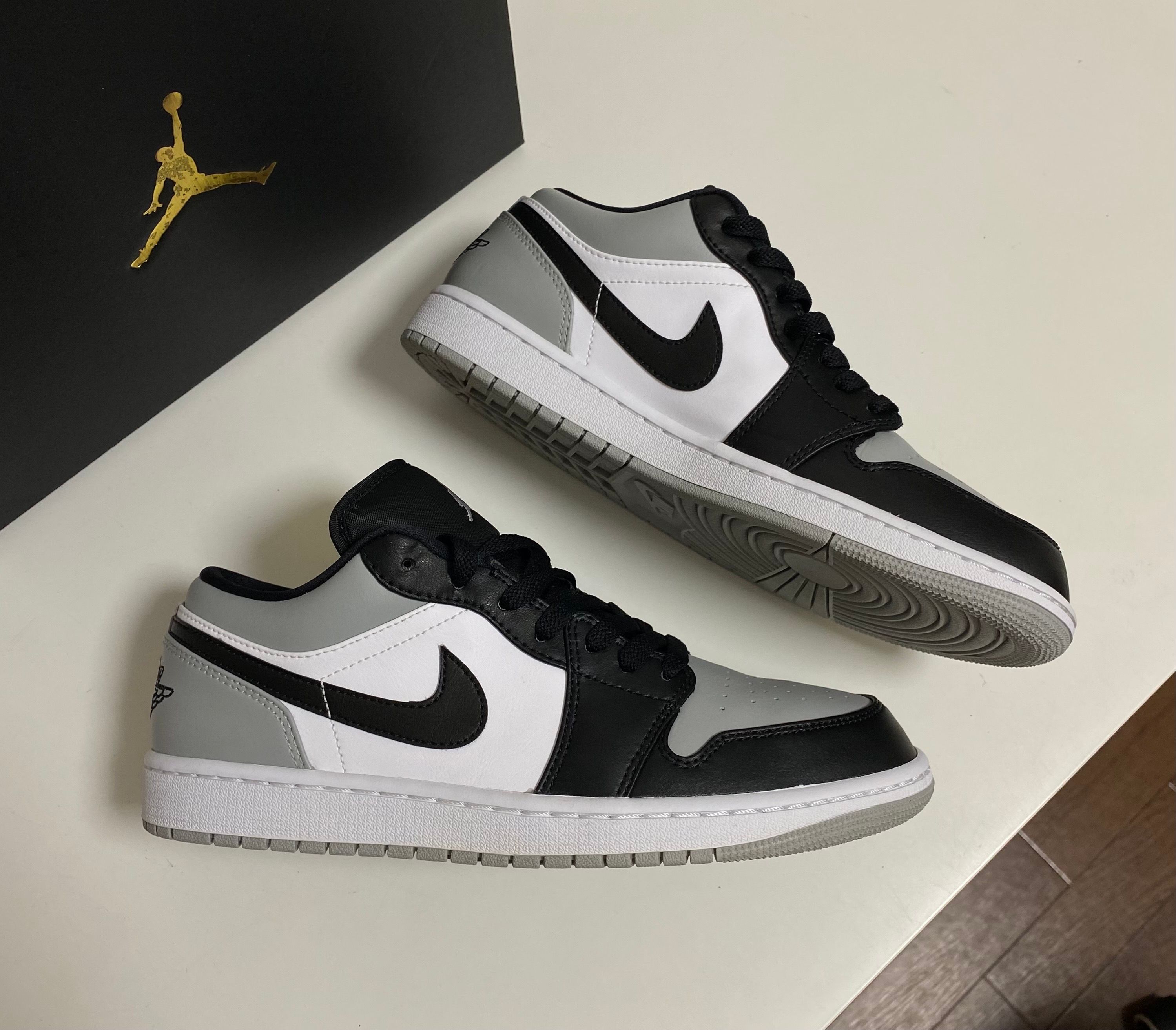 Nike Air Jordan 1 Low "Shadow Toe"
