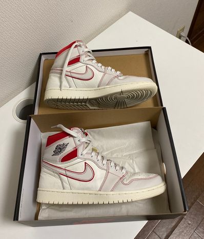Nike Air Jordan 1 Retro High OG "Sail/University Red"
