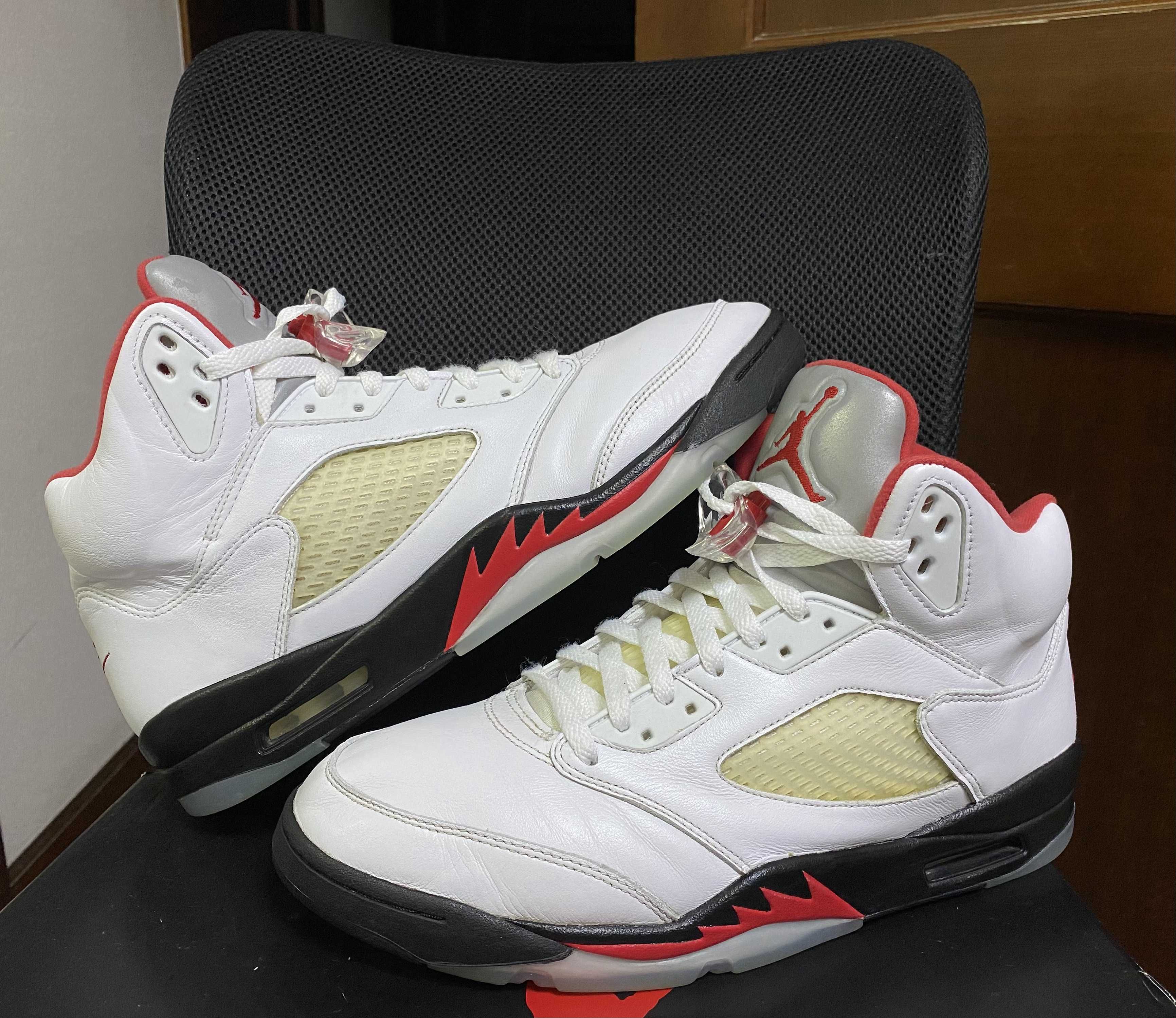 Nike Air Jordan 5 Retro "Fire Red" (2020)