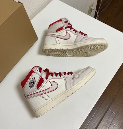 Nike Air Jordan 1 Retro High OG "Sail/University Red"