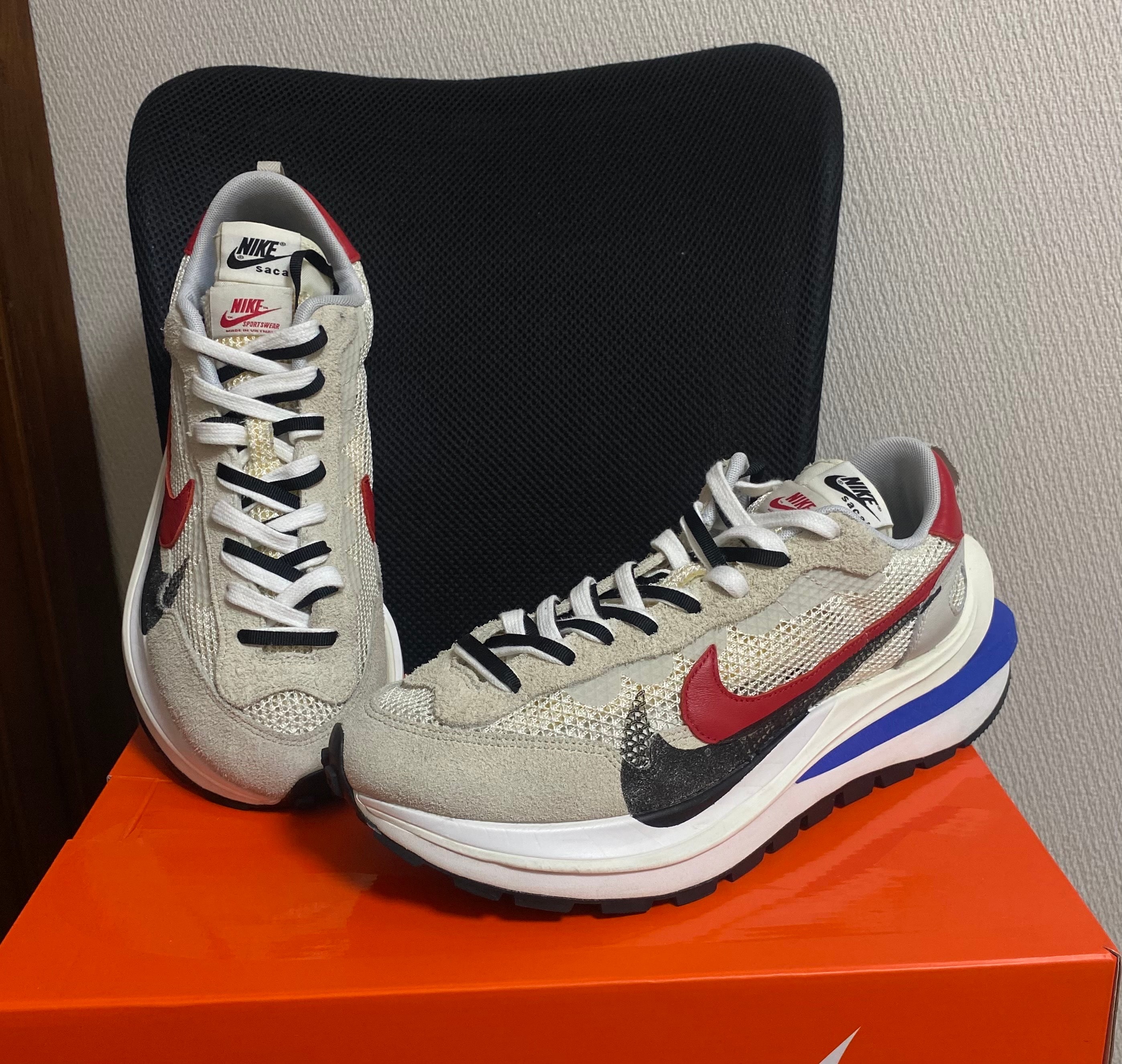 sacai × Nike Vapor Waffle "Royal Fuchsia"