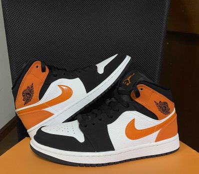 NIKE AIR JORDAN 1 MID "SHATTERED BACKBOARD"