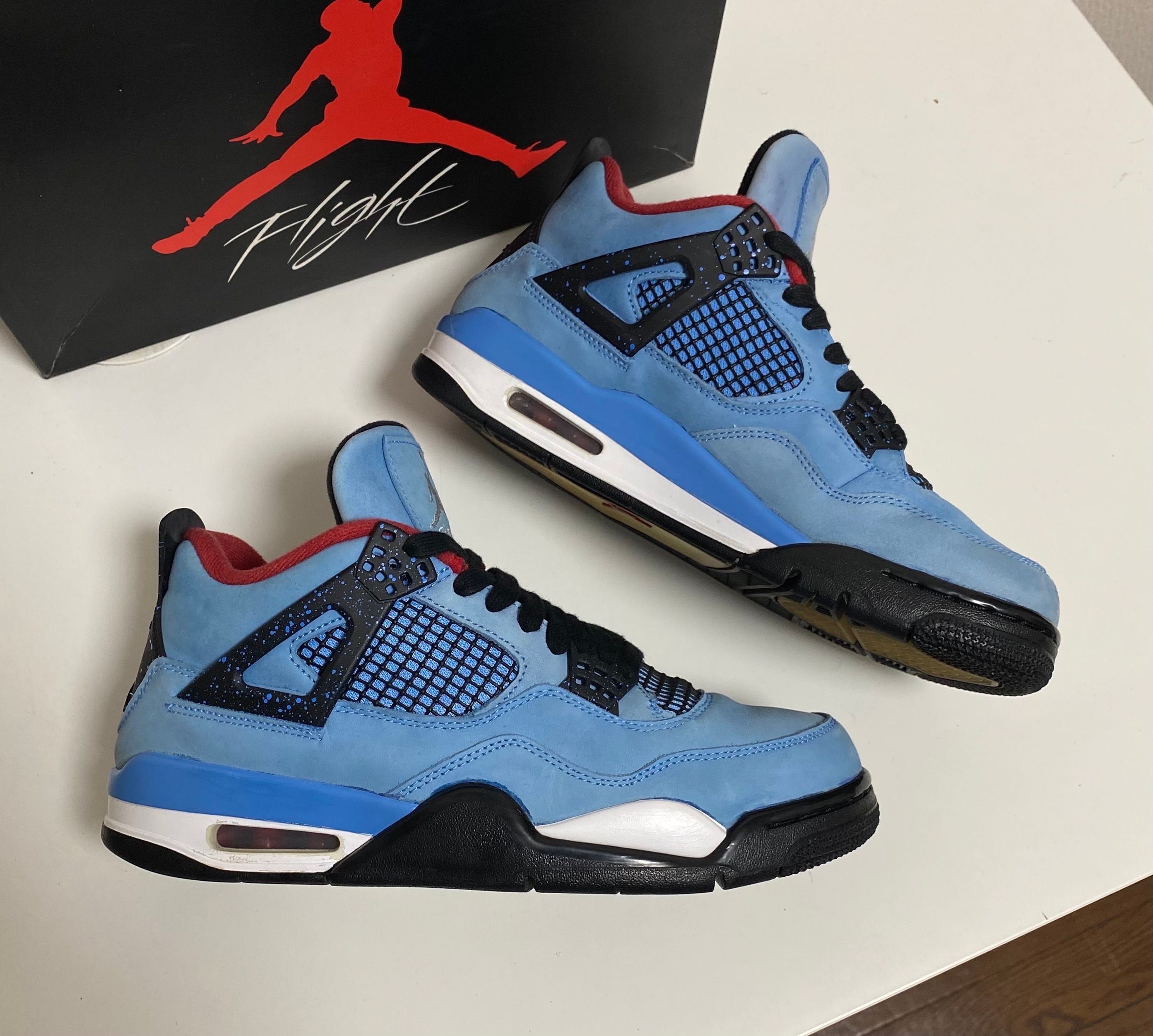 Travis Scott × Nike Air Jordan 4 Retro Cactus Jack "University Blue"