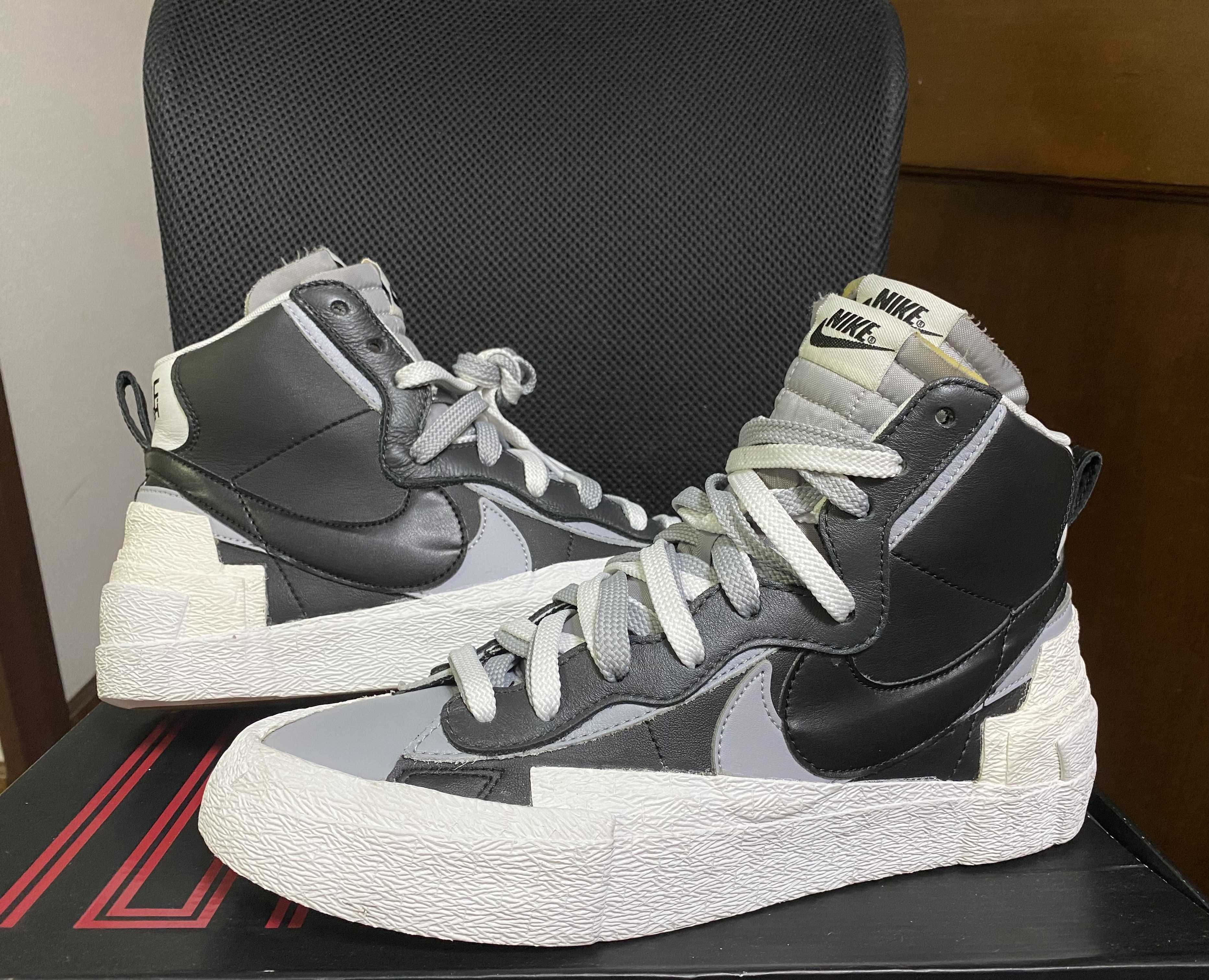 sacai × NIKE BLAZER MID "BLACK/WOLF GREY/WHITE"
