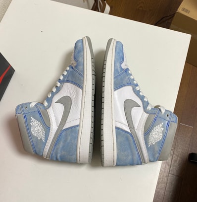 Nike Air Jordan 1 High OG "Hyper Royal"