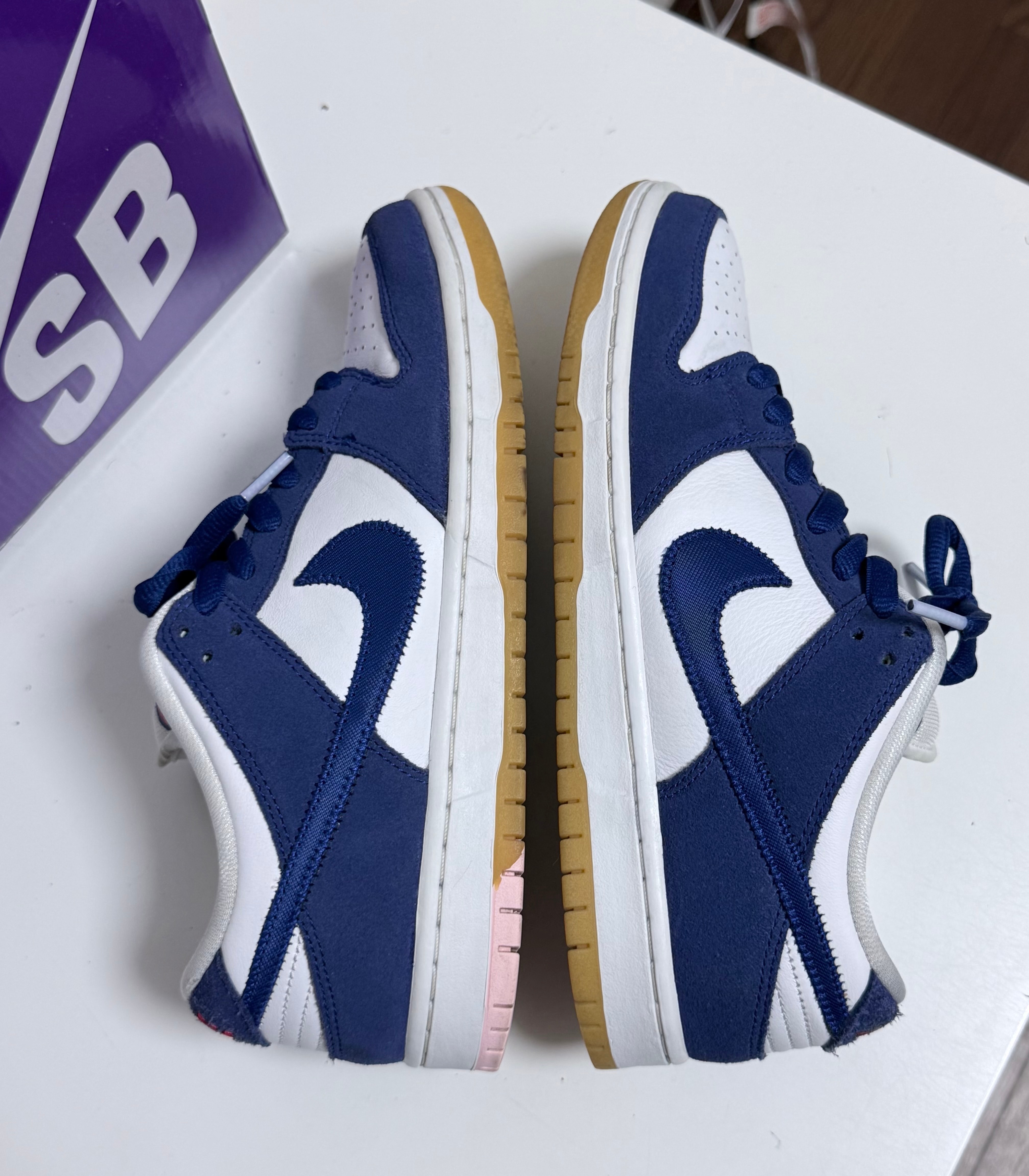 Nike SB Dunk Low "Los Angeles Dodgers/Deep Royal Blue"