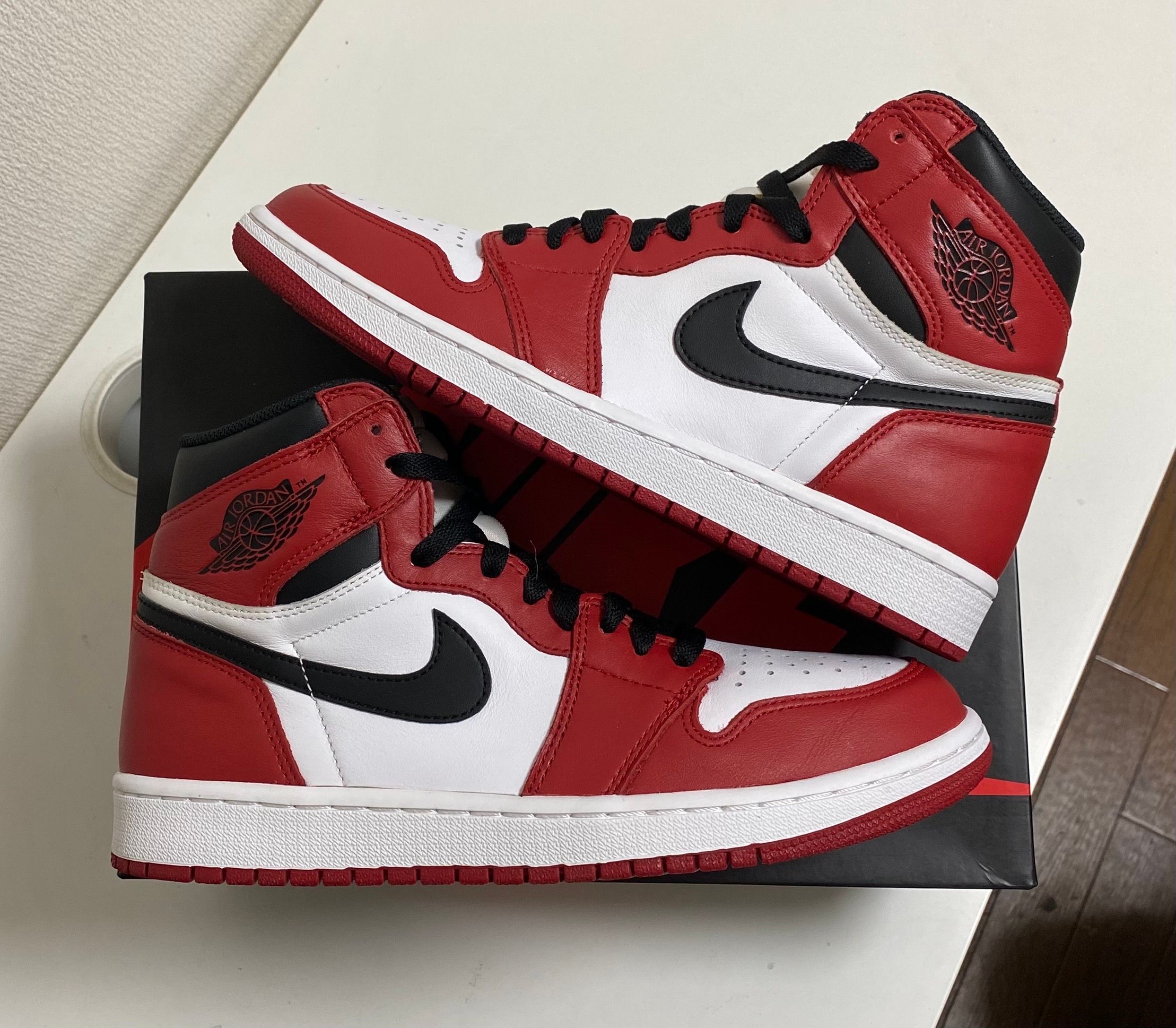 Nike Air Jordan 1 Retro High "Chicago" (2015)