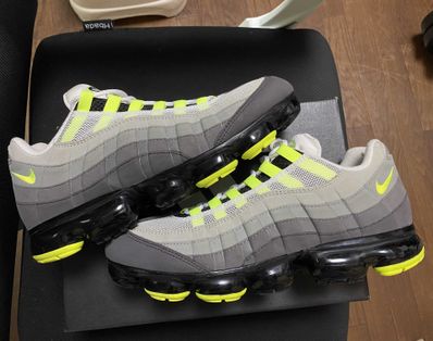 Nike Air Vapormax 95 "Neon"
