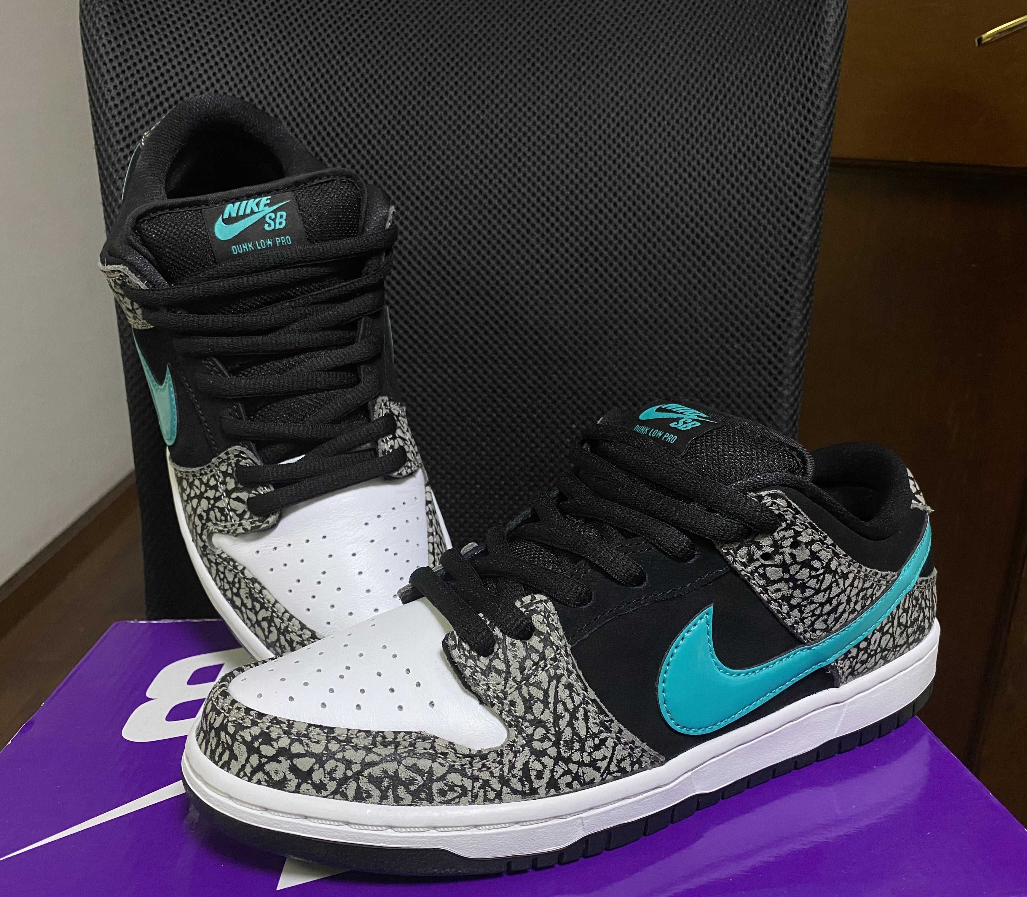 Nike SB Dunk Low "Elephant/Safari"