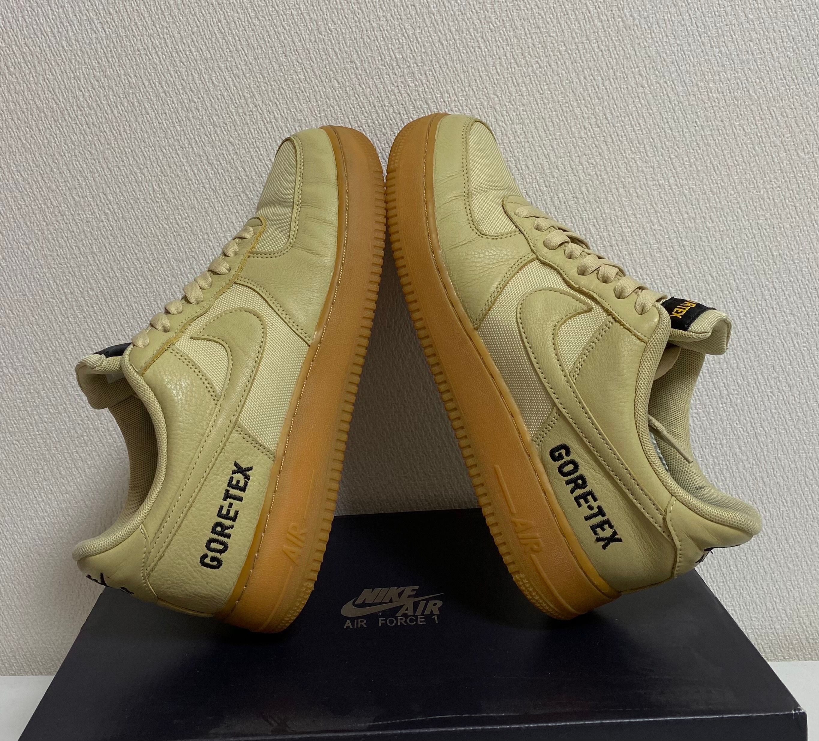 Nike Air Force 1 Low Gore-Tex "Team Gold"