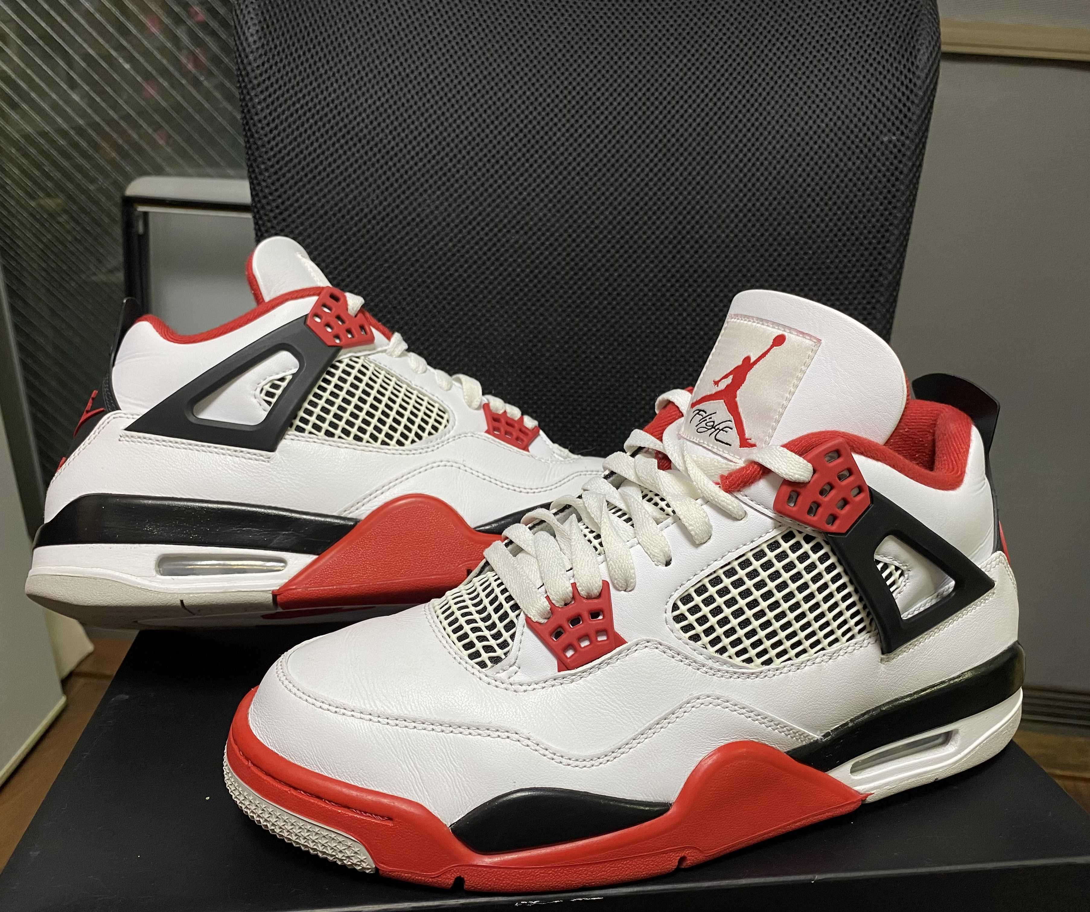 Nike Air Jordan 4 Retro OG "Fire Red" (2020)
