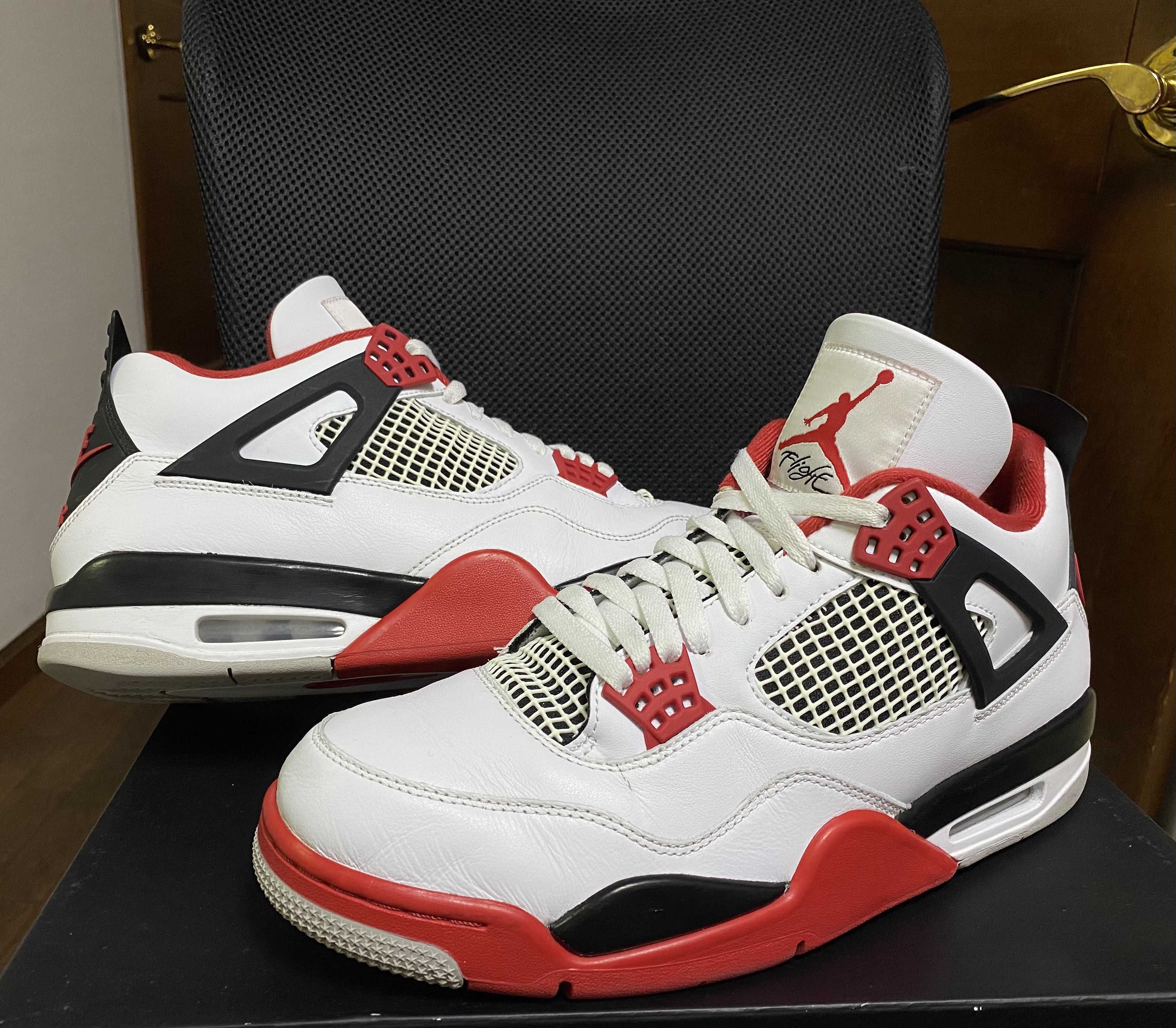 Nike Air Jordan 4 Retro OG "Fire Red" (2020)