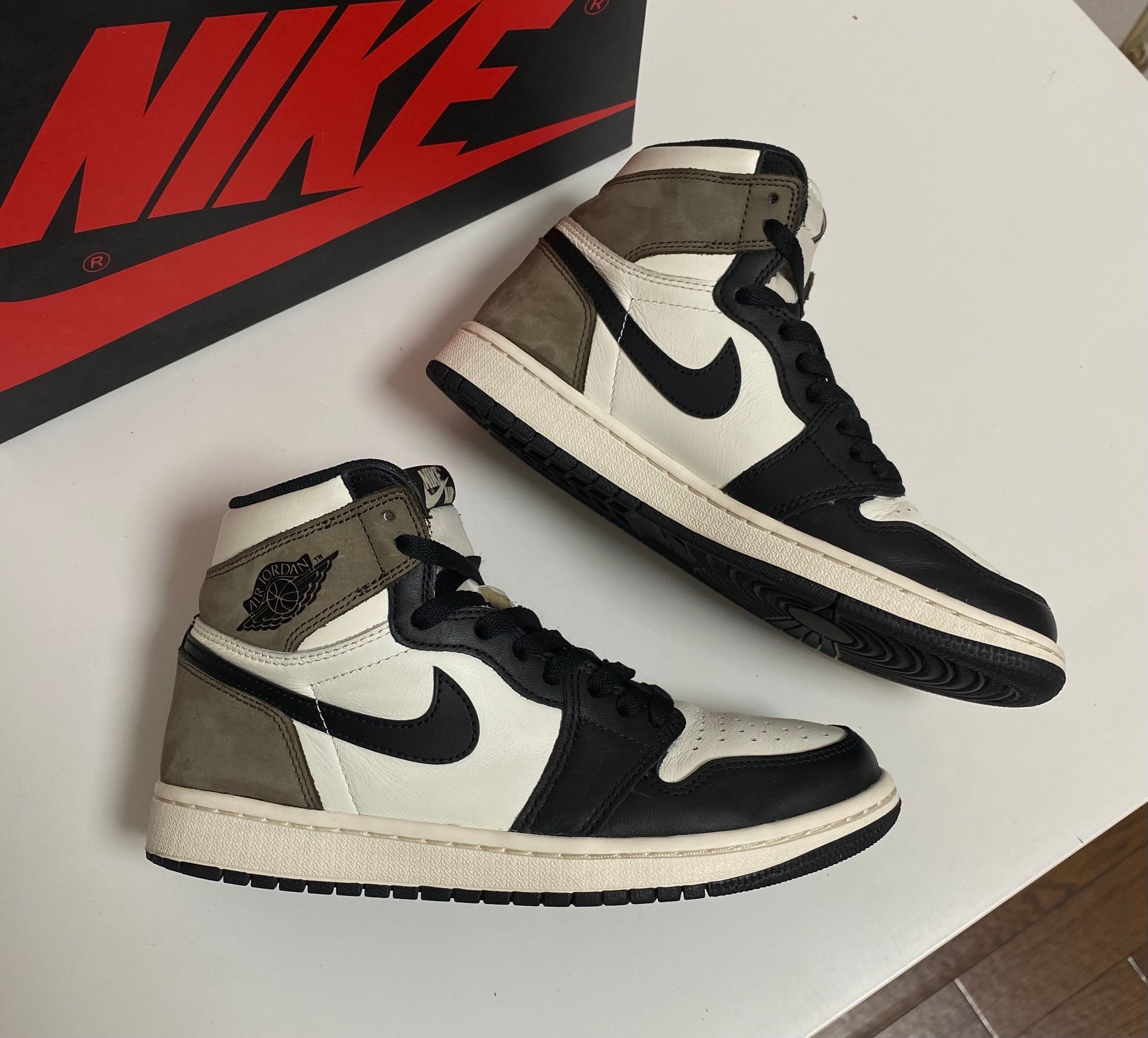 Nike Air Jordan 1 High OG "Sail/Dark Mocha/Black"