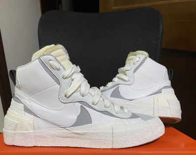 sacai × NIKE BLAZER MID "WHITE/WOLF GREY"